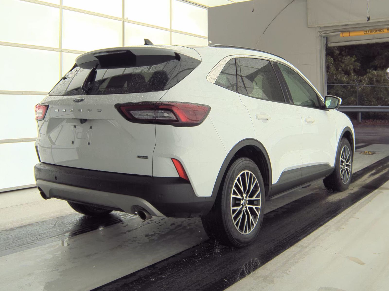 FORD ESCAPE - 6