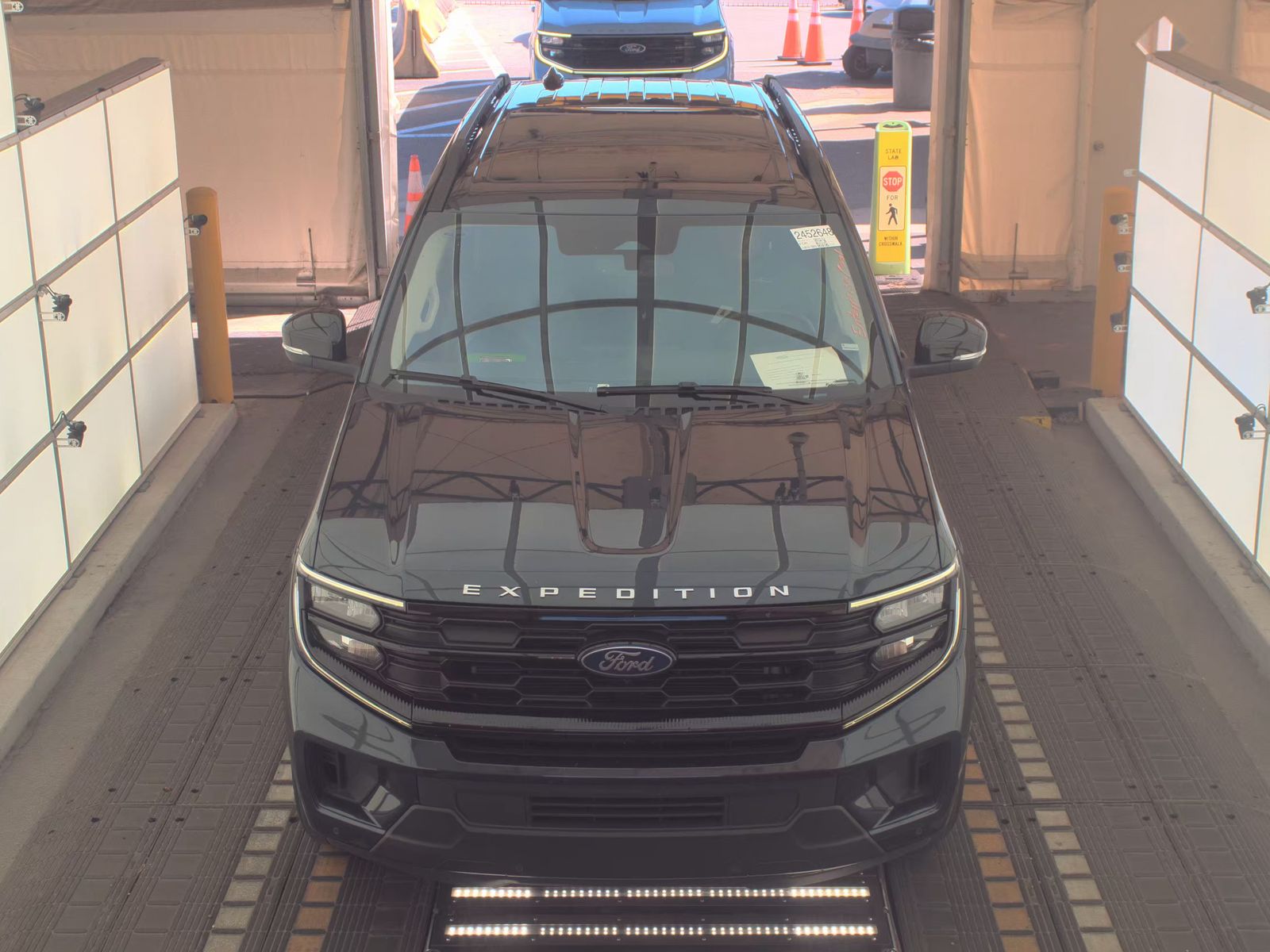 FORD EXPEDITION - 3