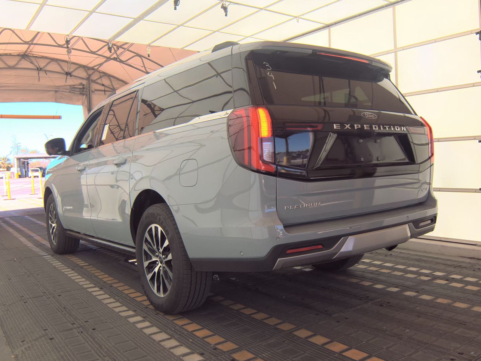 FORD EXPEDITION MAX - 9