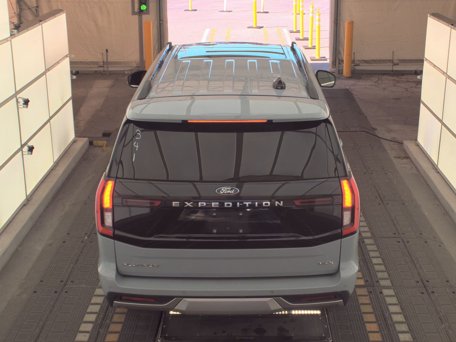 FORD EXPEDITION MAX - 7