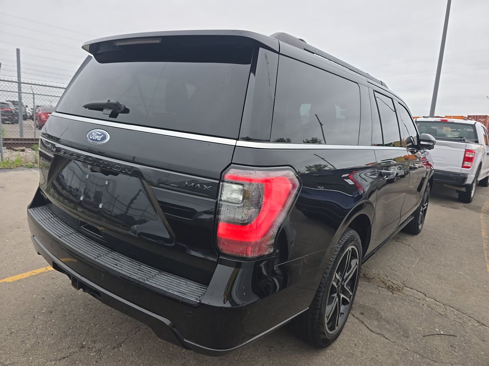 FORD EXPEDITION MAX - 5