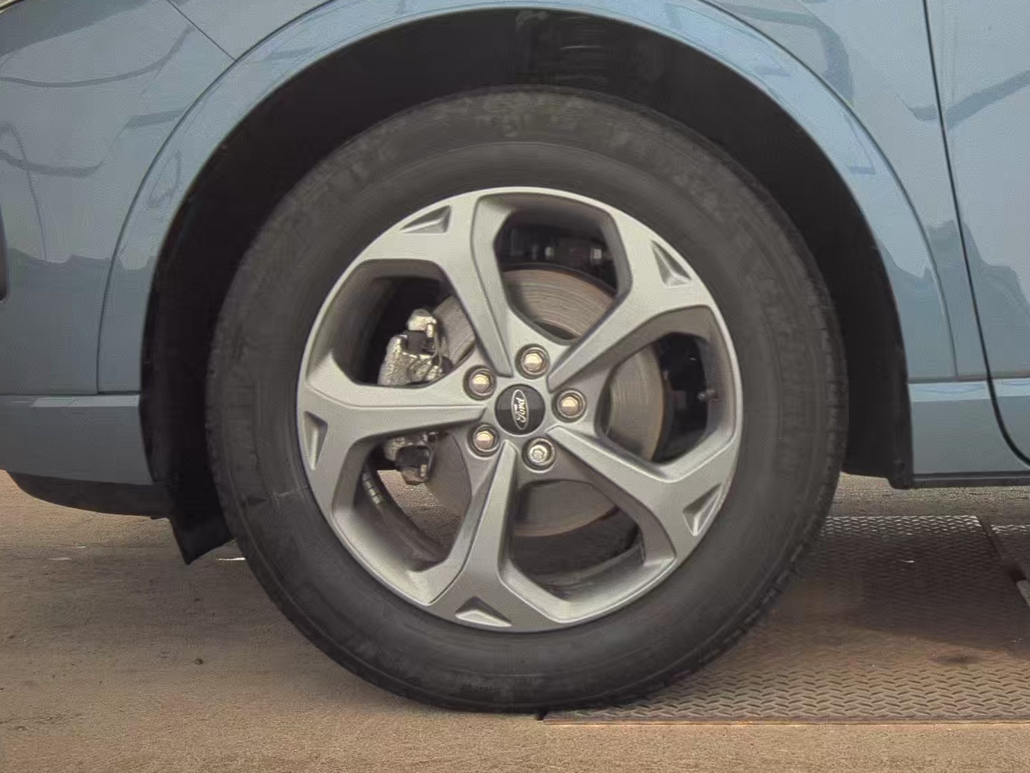 FORD ESCAPE - 10