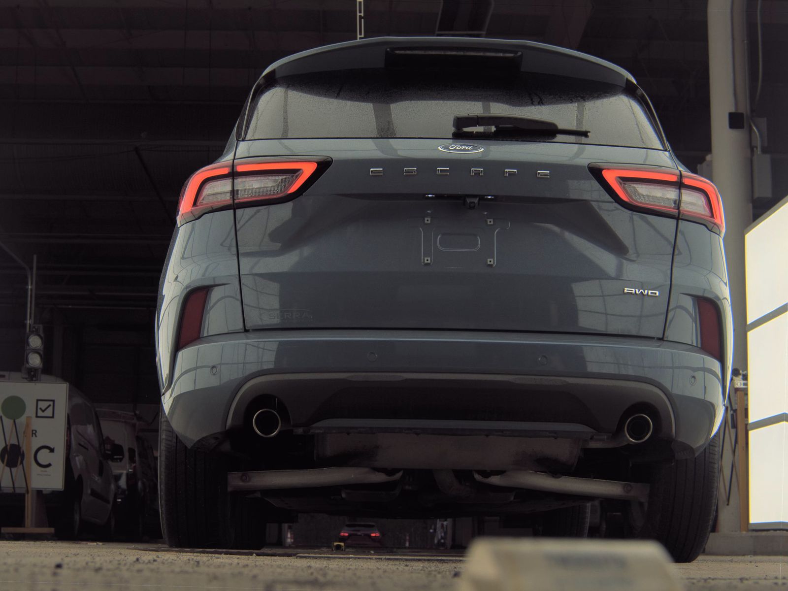 FORD ESCAPE - 8