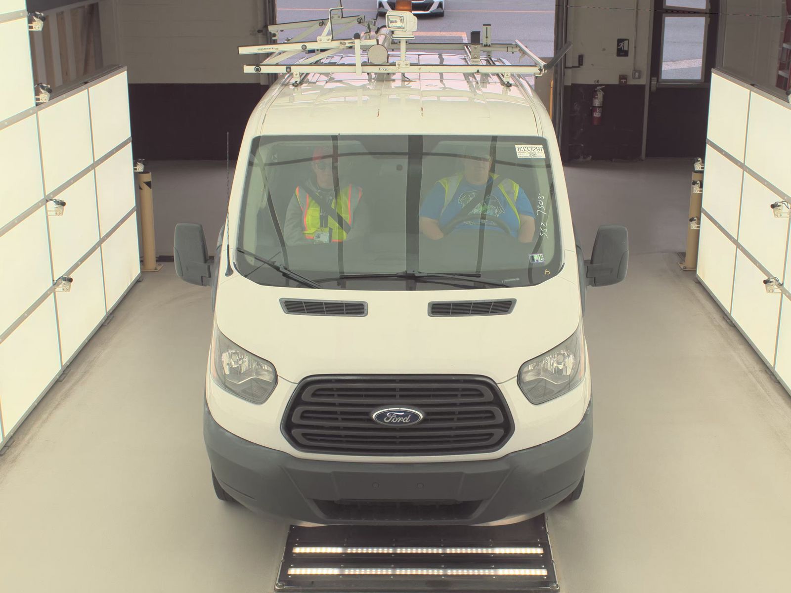 FORD TRANSIT 150 - 3