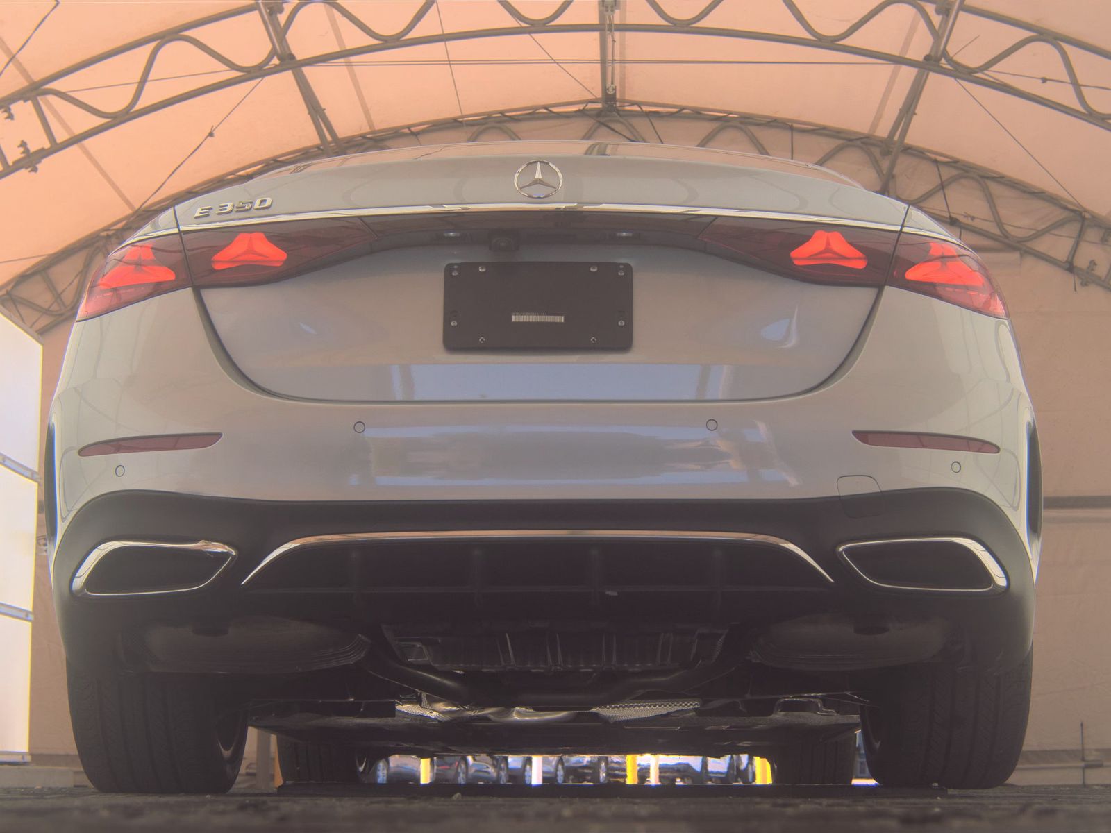 MERCEDES-BENZ E-CLASS - 8