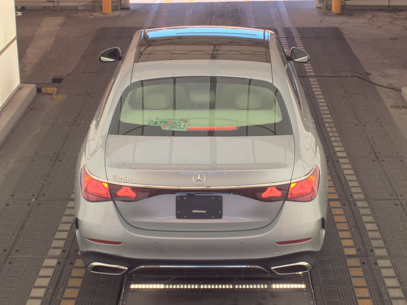 MERCEDES-BENZ E-CLASS - 7