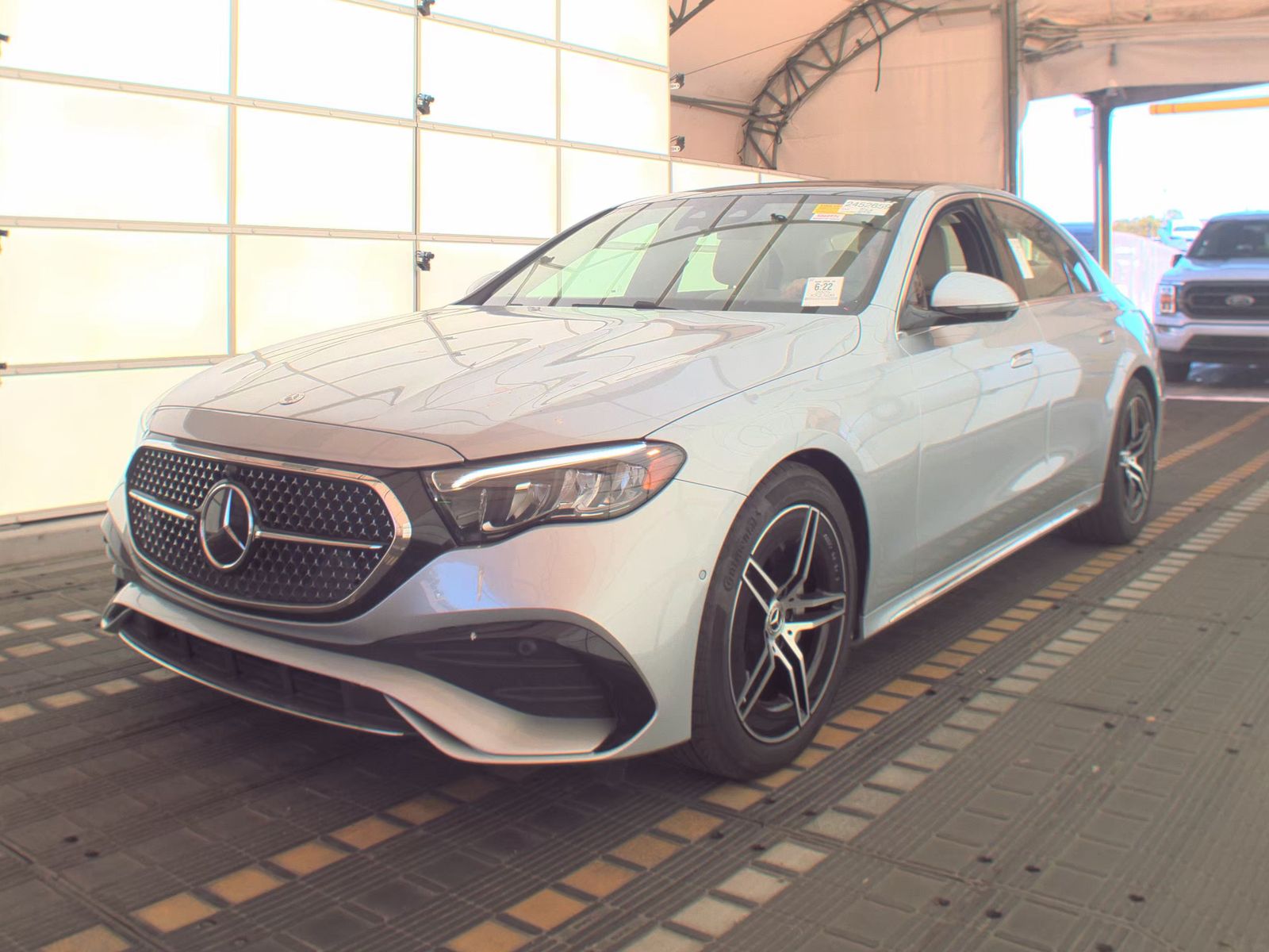 MERCEDES-BENZ E-CLASS - 1