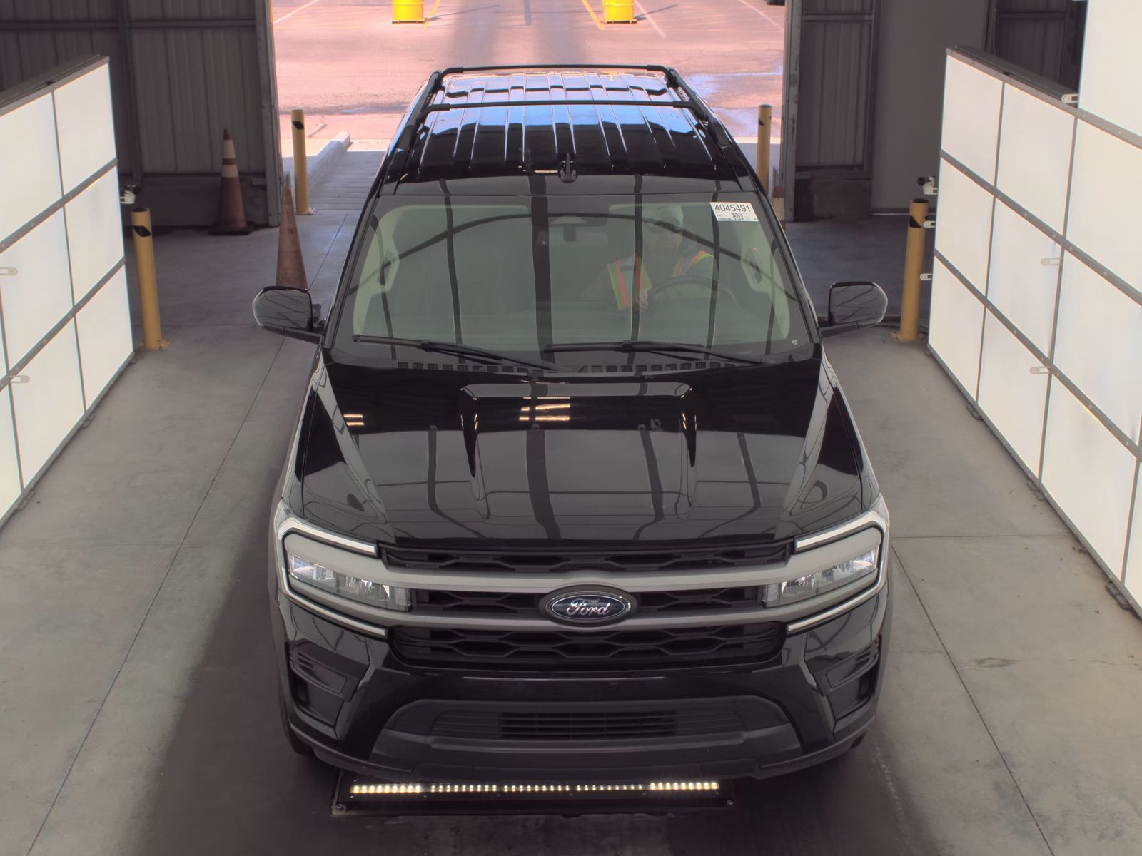 FORD EXPEDITION MAX - 3