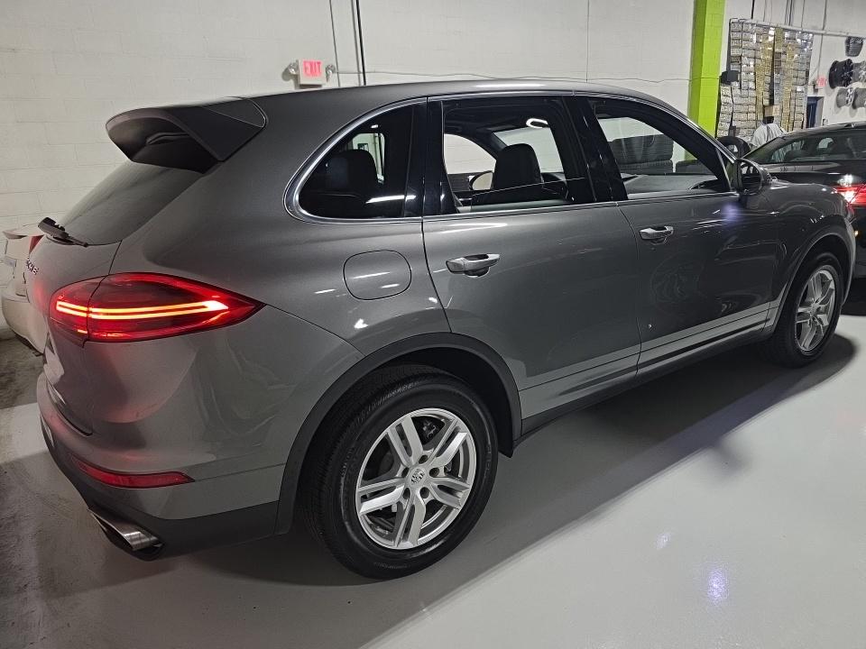 PORSCHE CAYENNE - 5