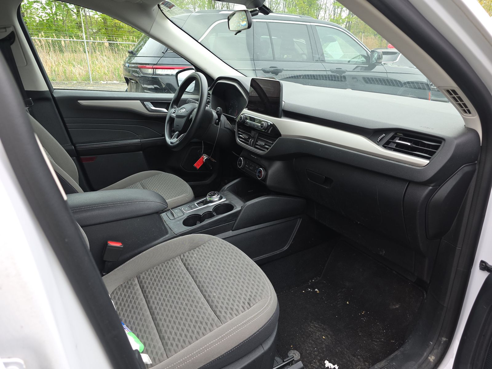 FORD ESCAPE - 9