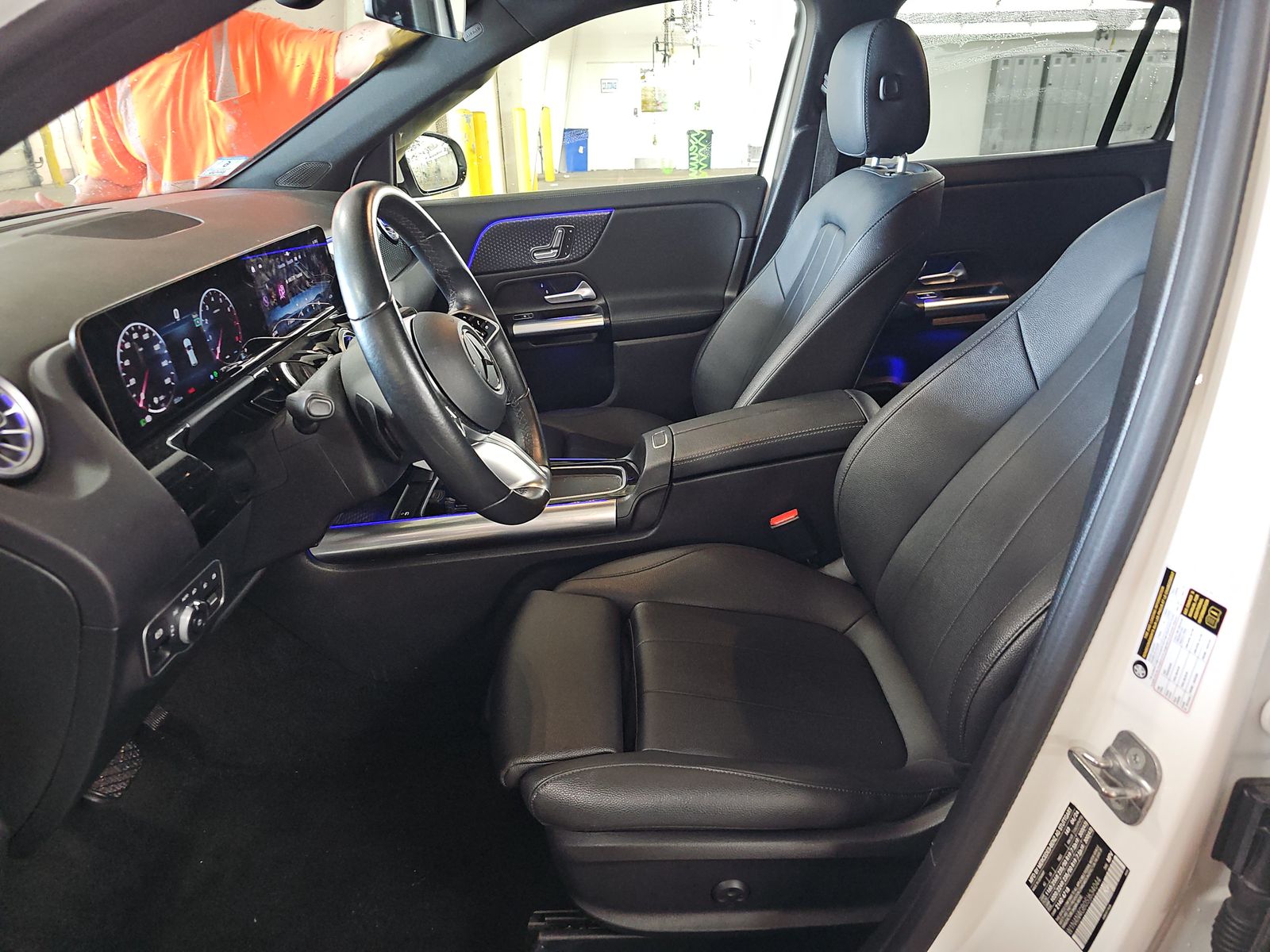 MERCEDES-BENZ GLA-CLASS - 8