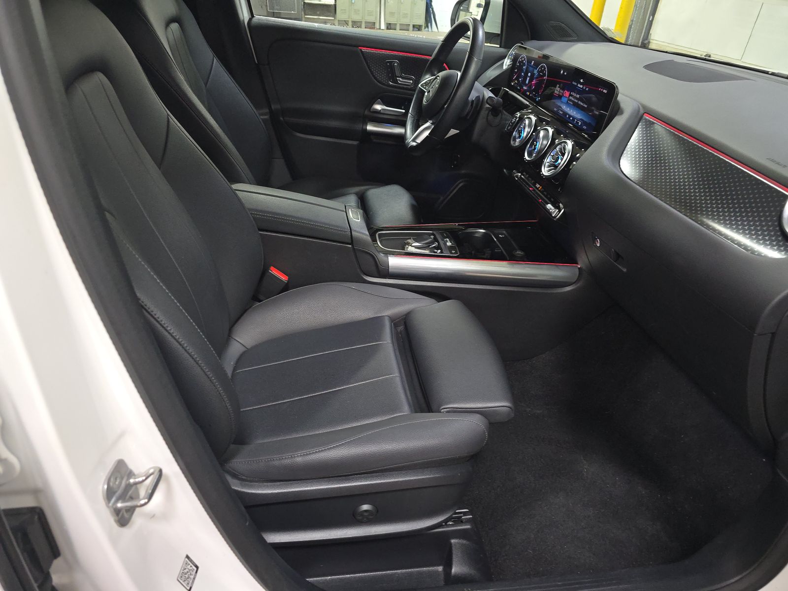 MERCEDES-BENZ GLA-CLASS - 9