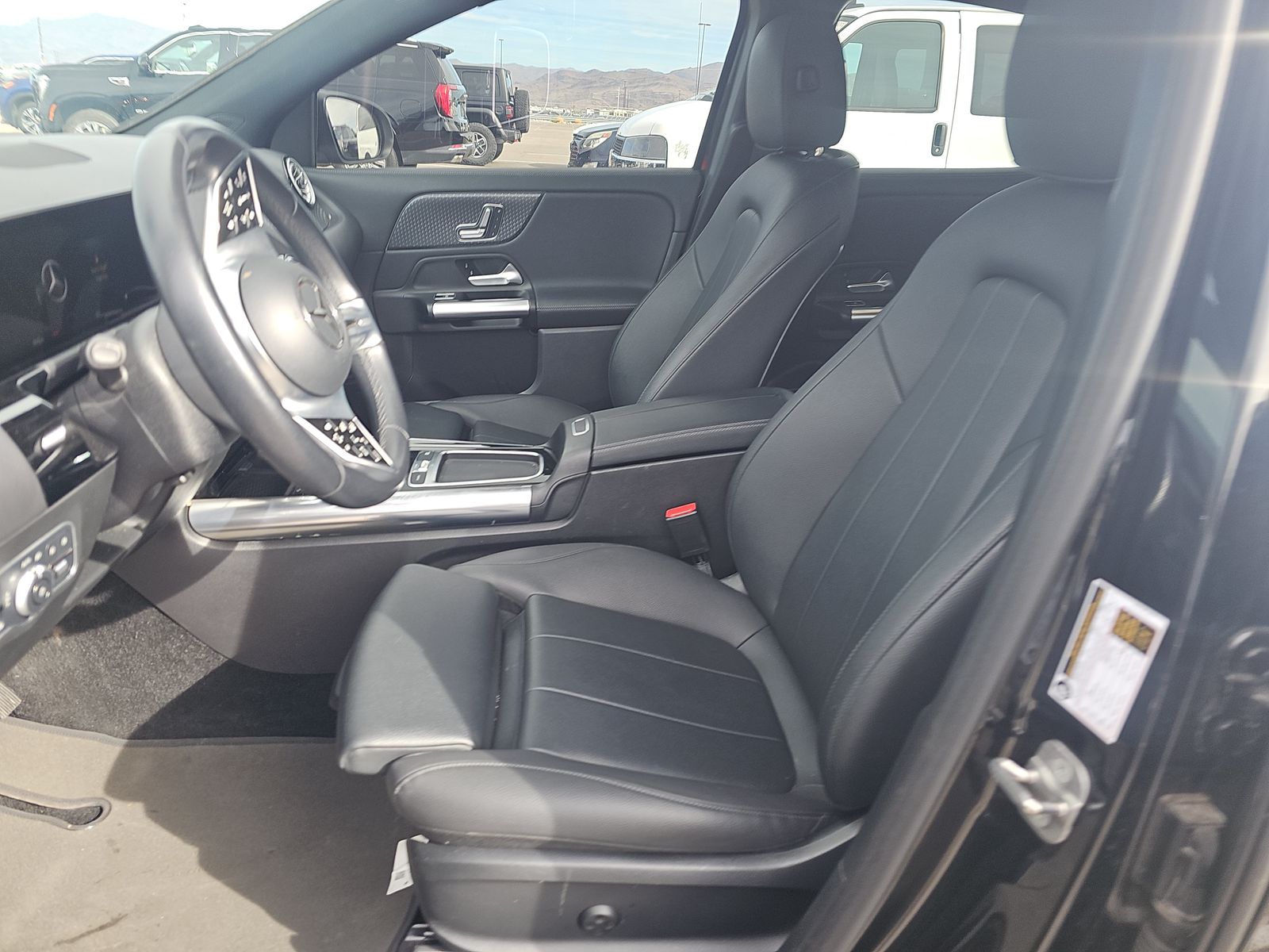 MERCEDES-BENZ GLA-CLASS - 8