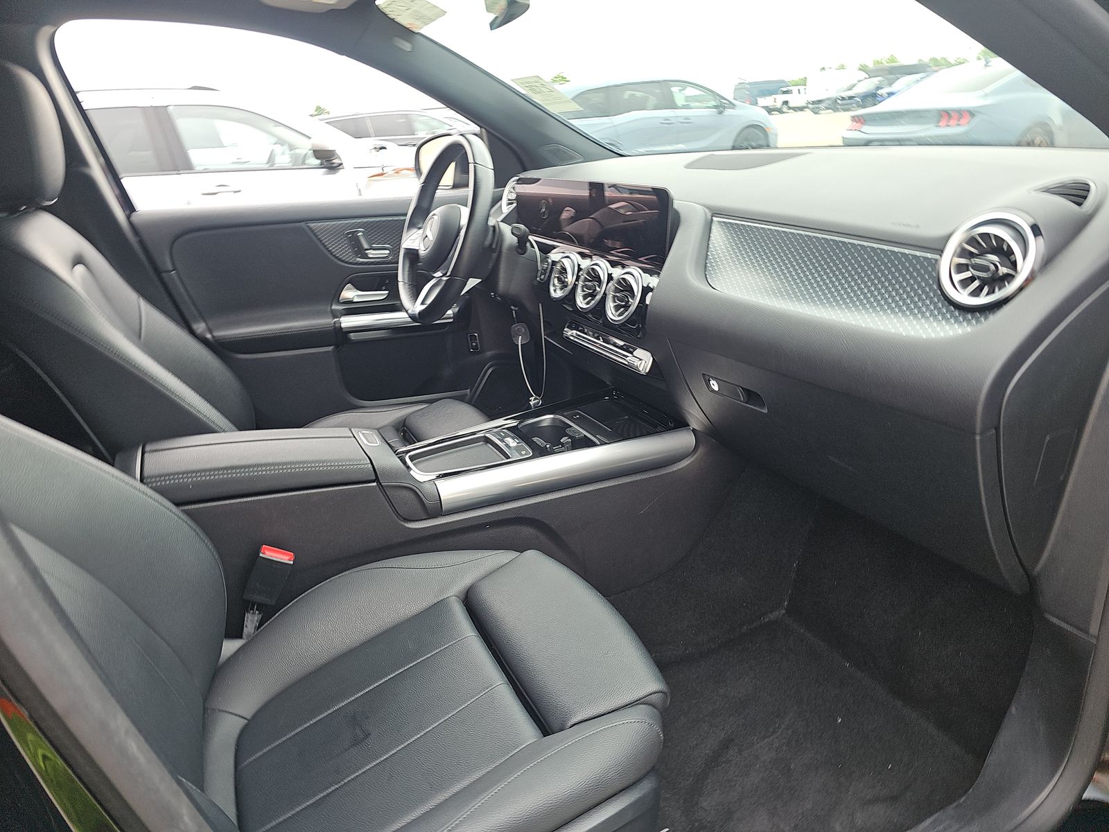 MERCEDES-BENZ GLA-CLASS - 9