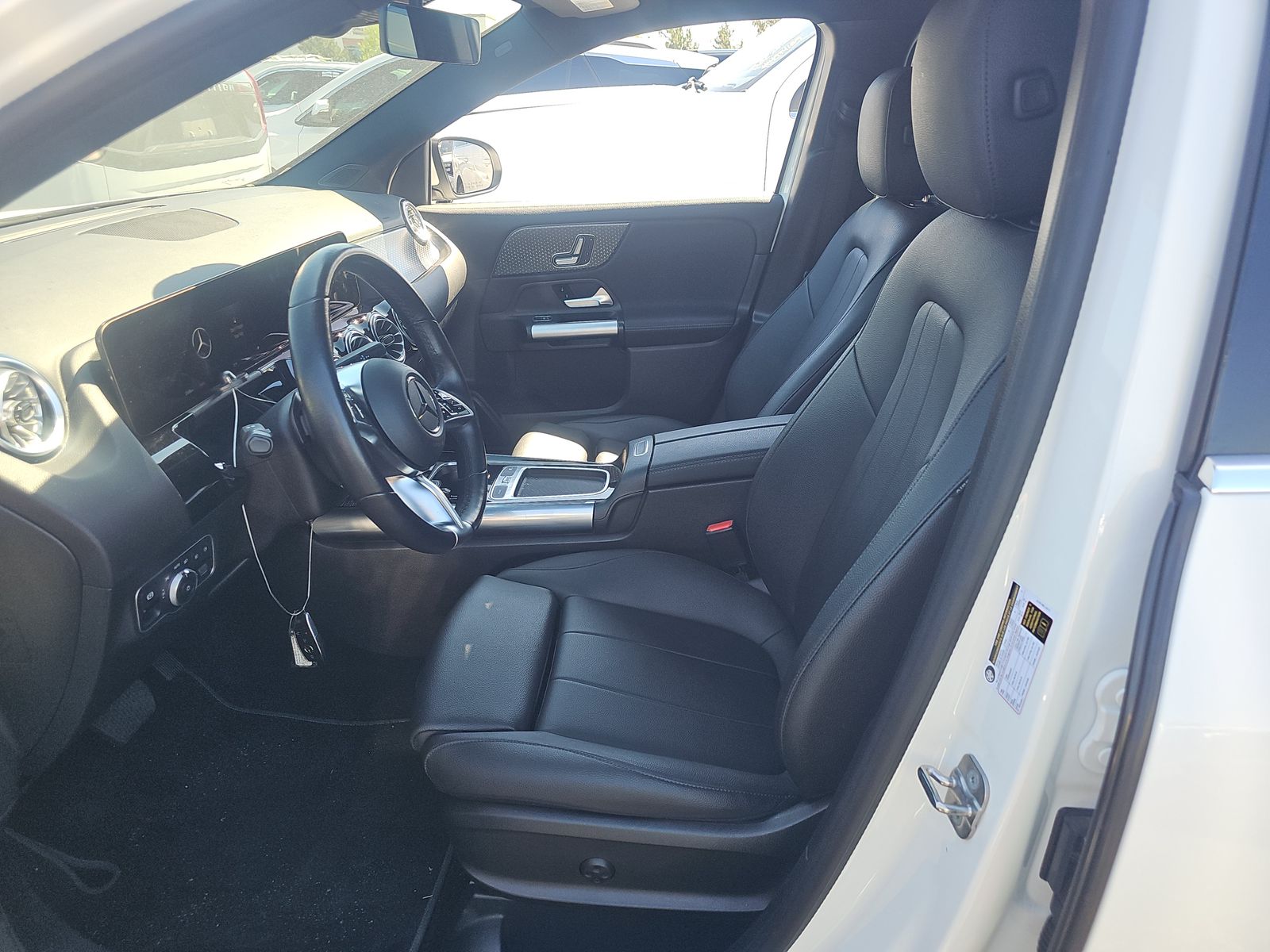 MERCEDES-BENZ GLA-CLASS - 8