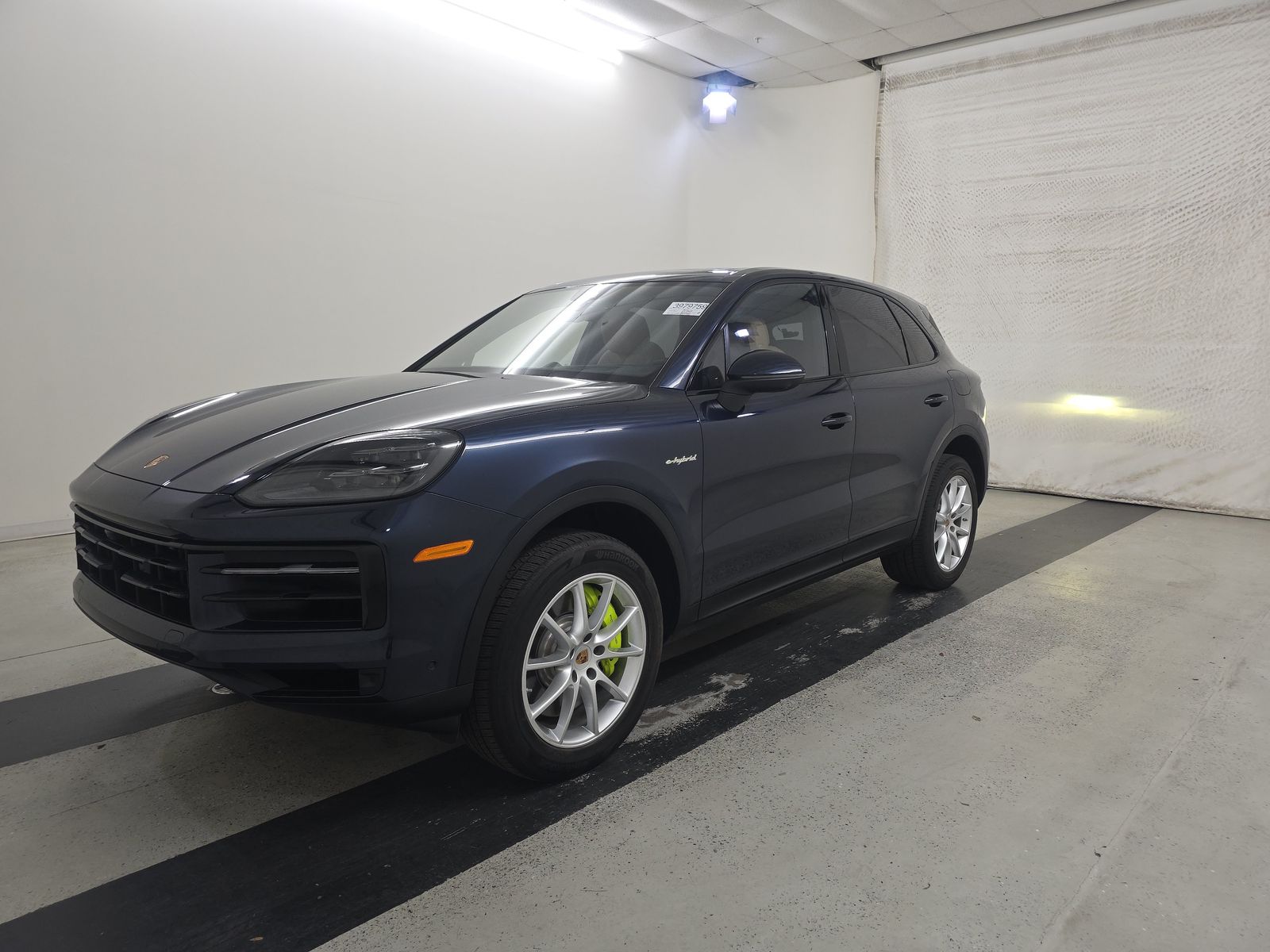 PORSCHE CAYENNE - 1