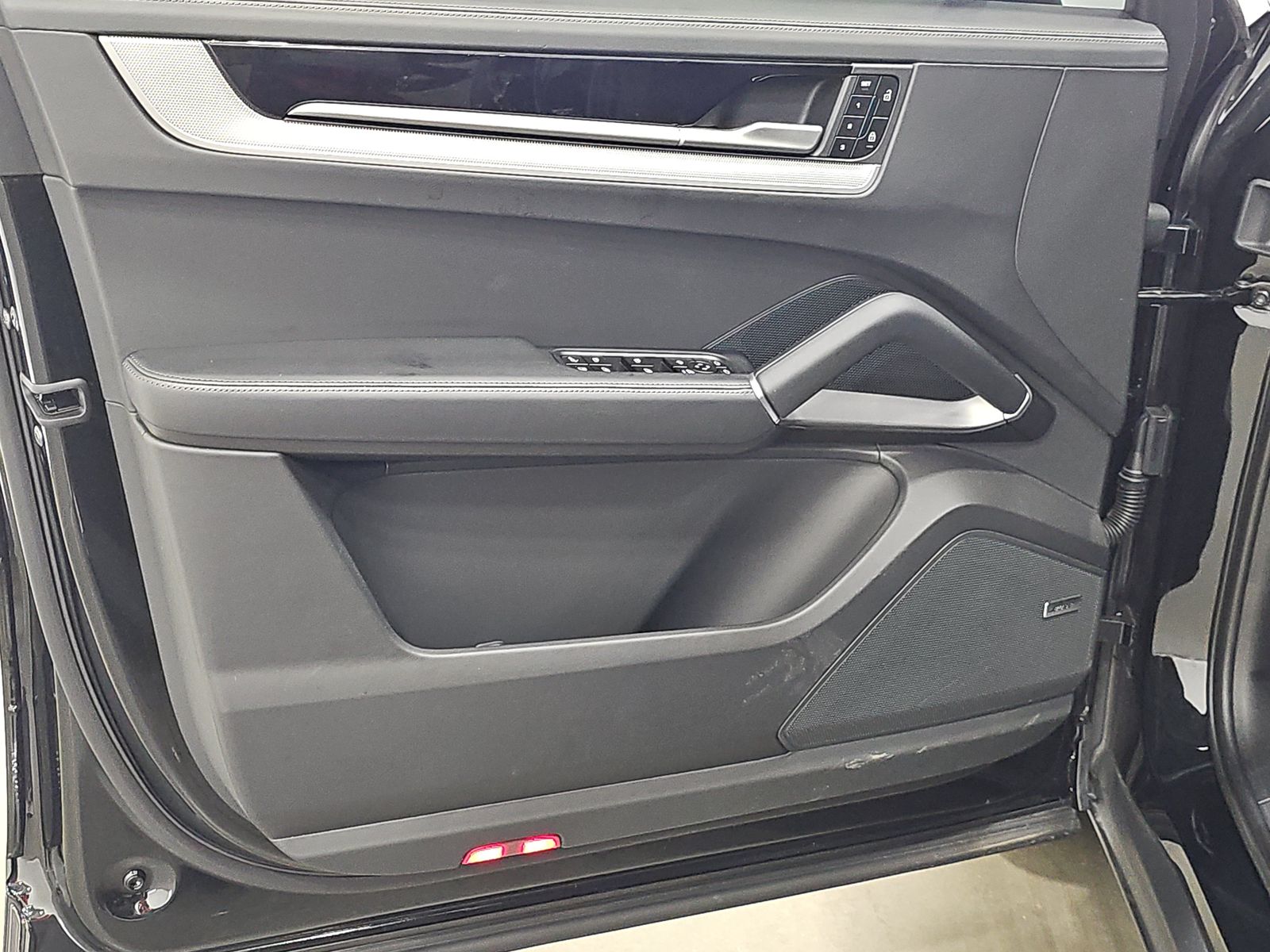 PORSCHE CAYENNE - 10