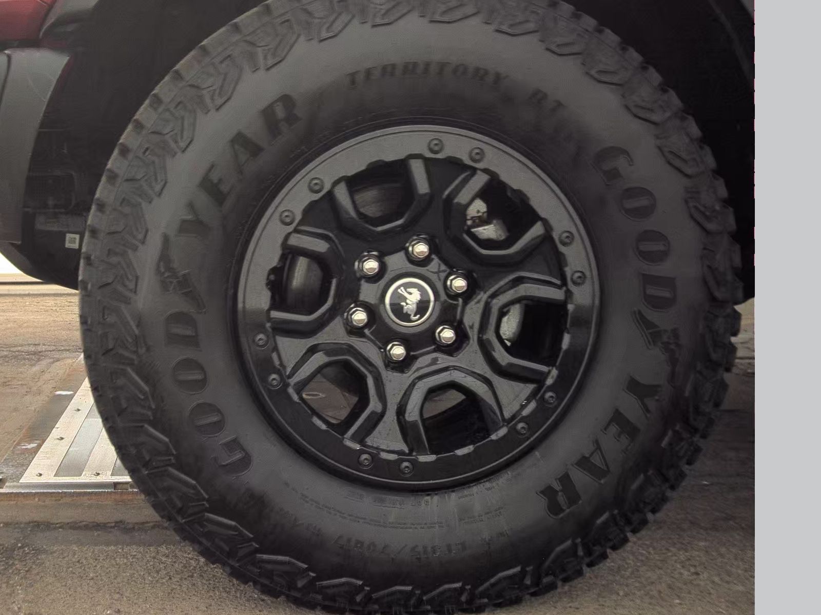 FORD BRONCO - 10