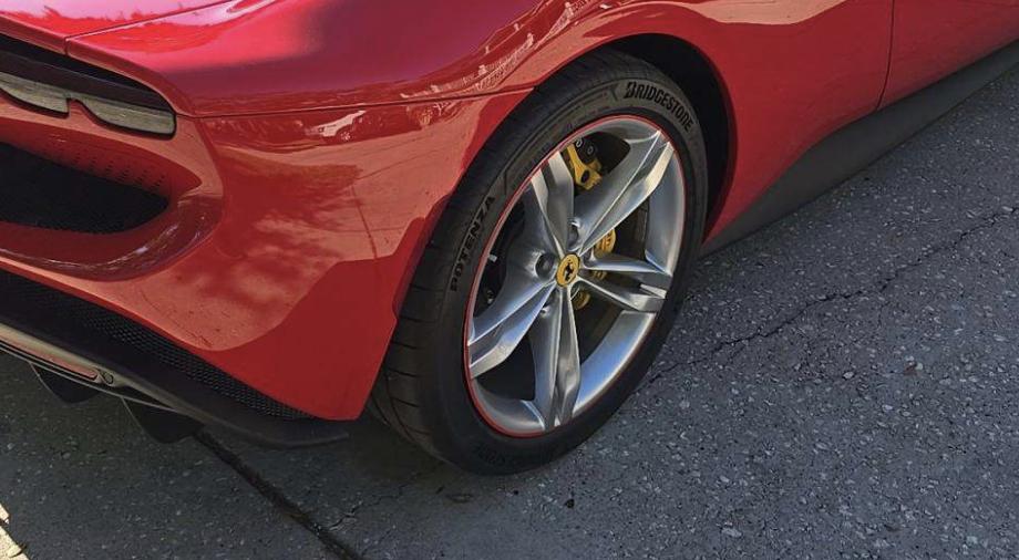 2023 Ferrari 296 GTB Base RWD