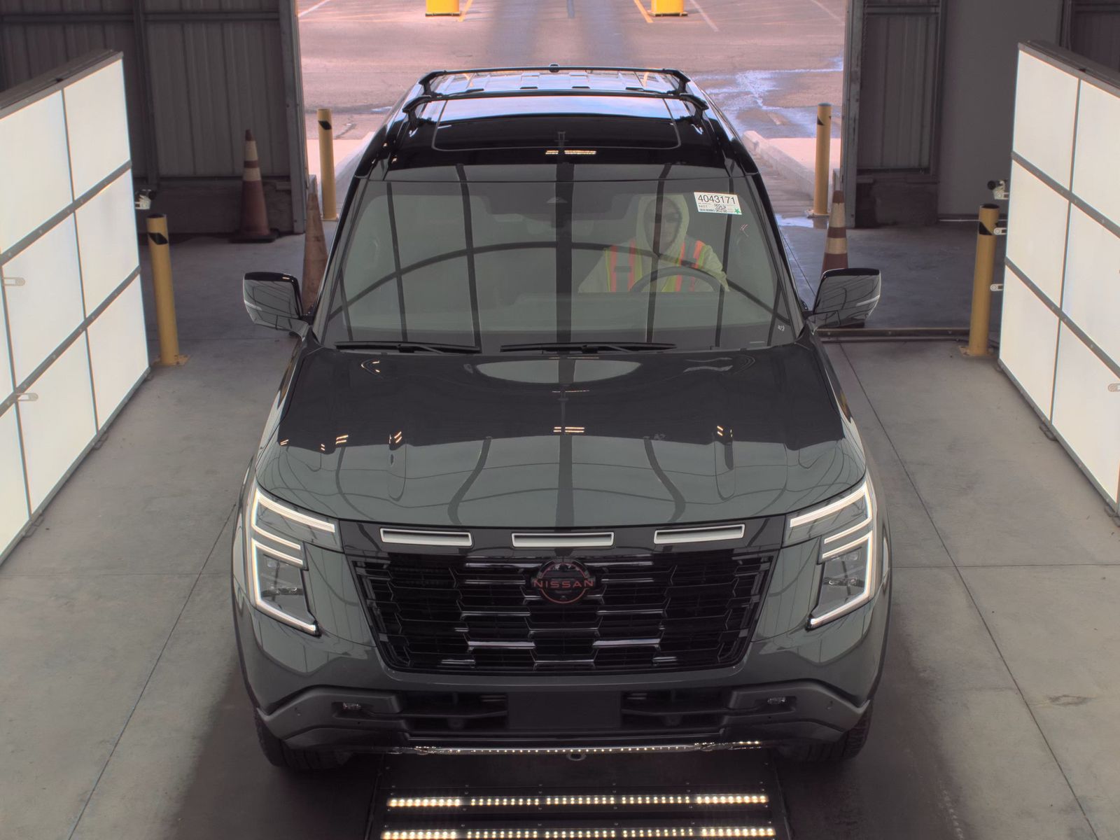 NISSAN ARMADA - 3