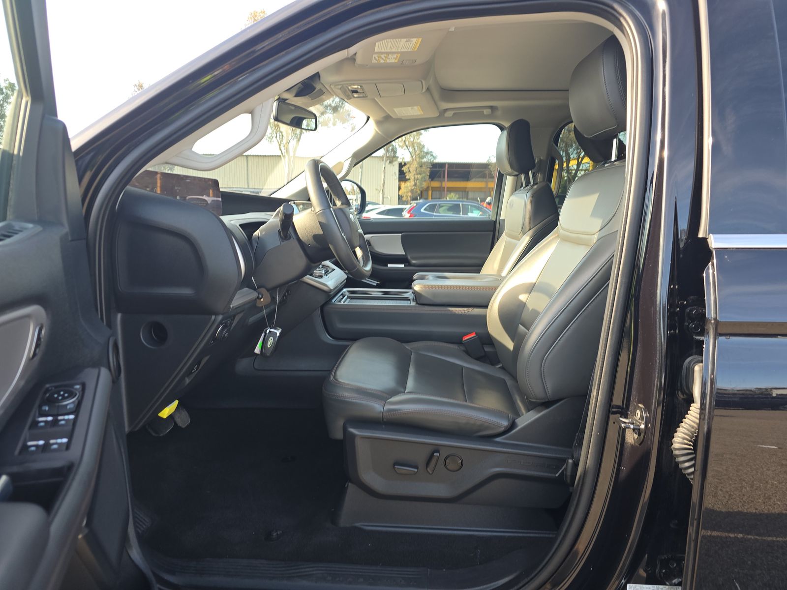 FORD EXPEDITION MAX - 8