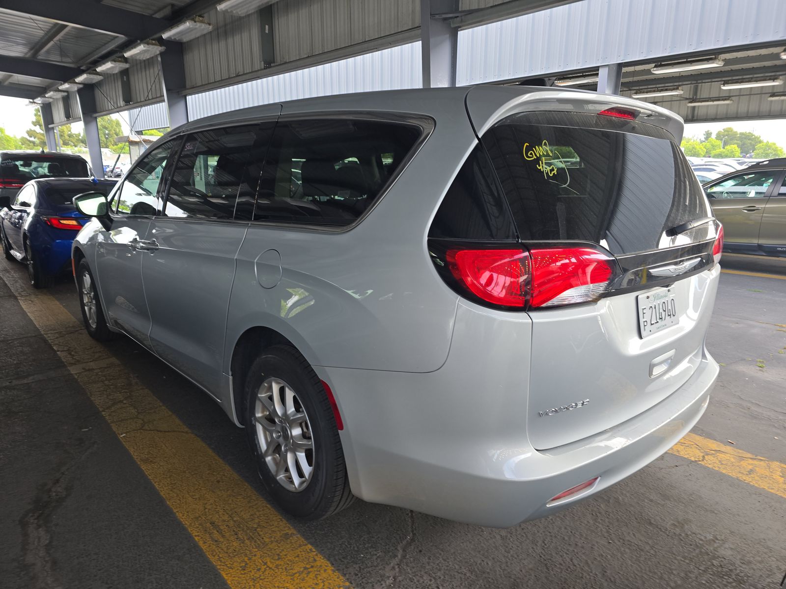 CHRYSLER VOYAGER - 7