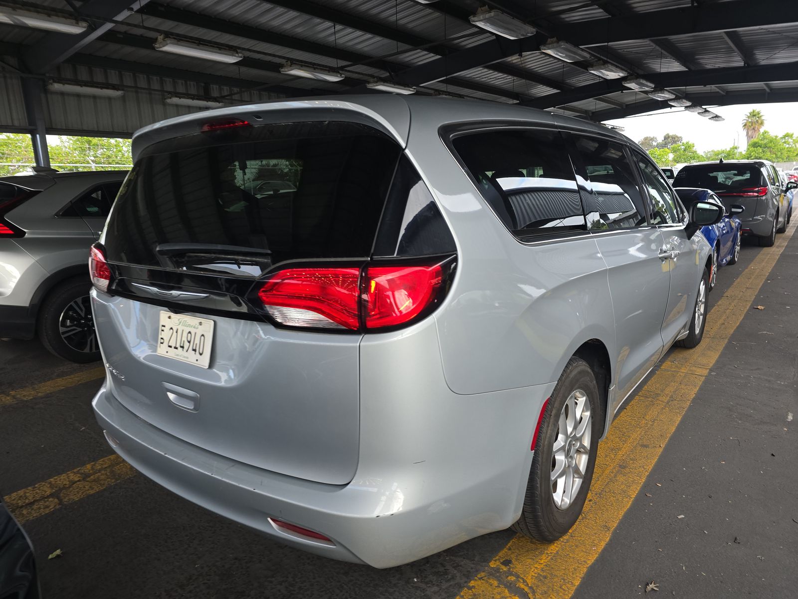 CHRYSLER VOYAGER - 5