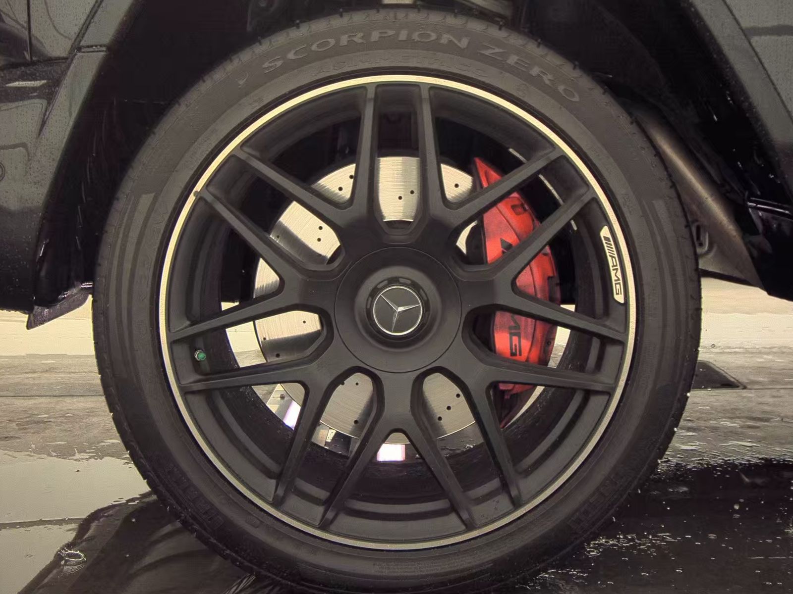 MERCEDES-BENZ G-CLASS AMG - 10