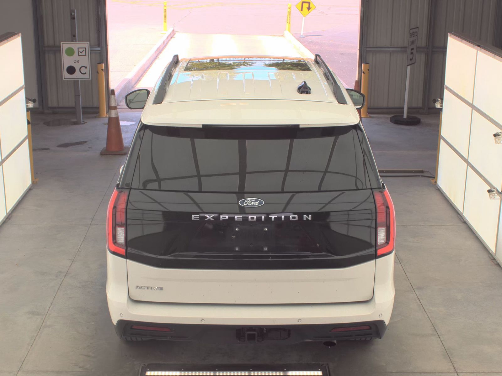 FORD EXPEDITION - 7
