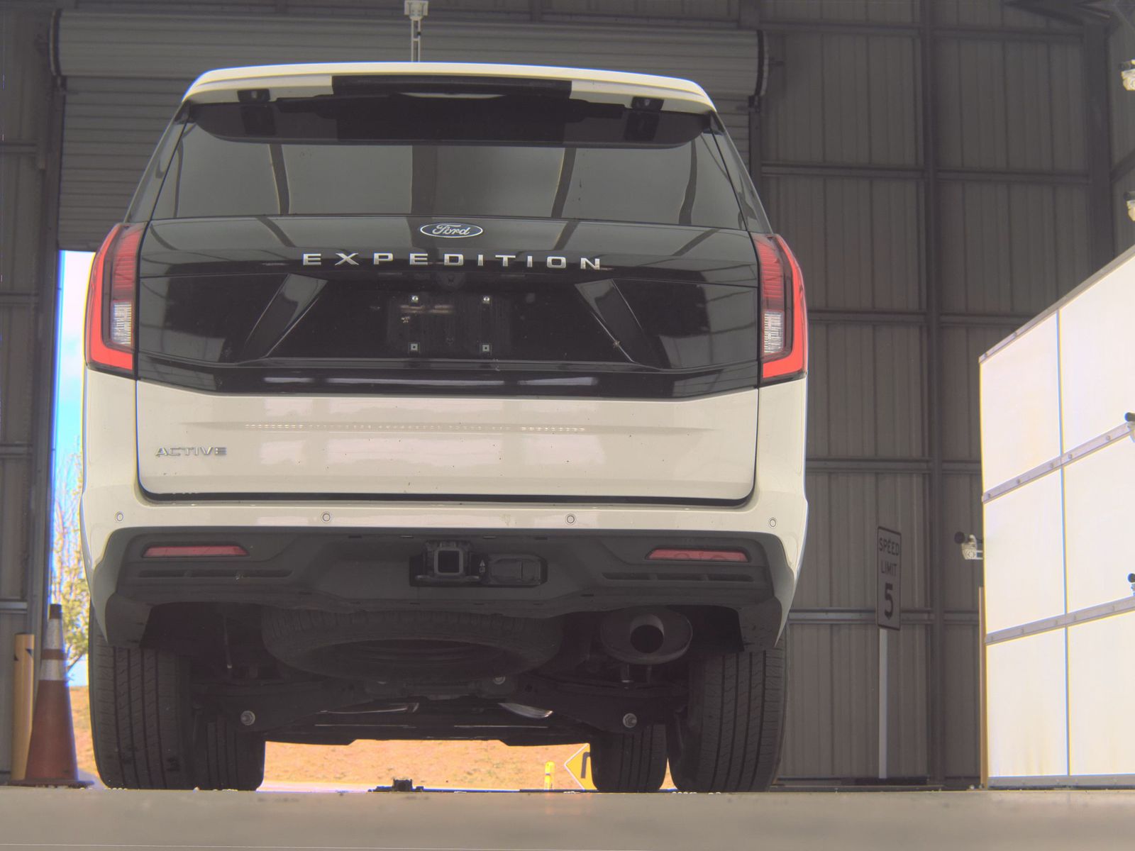FORD EXPEDITION - 8
