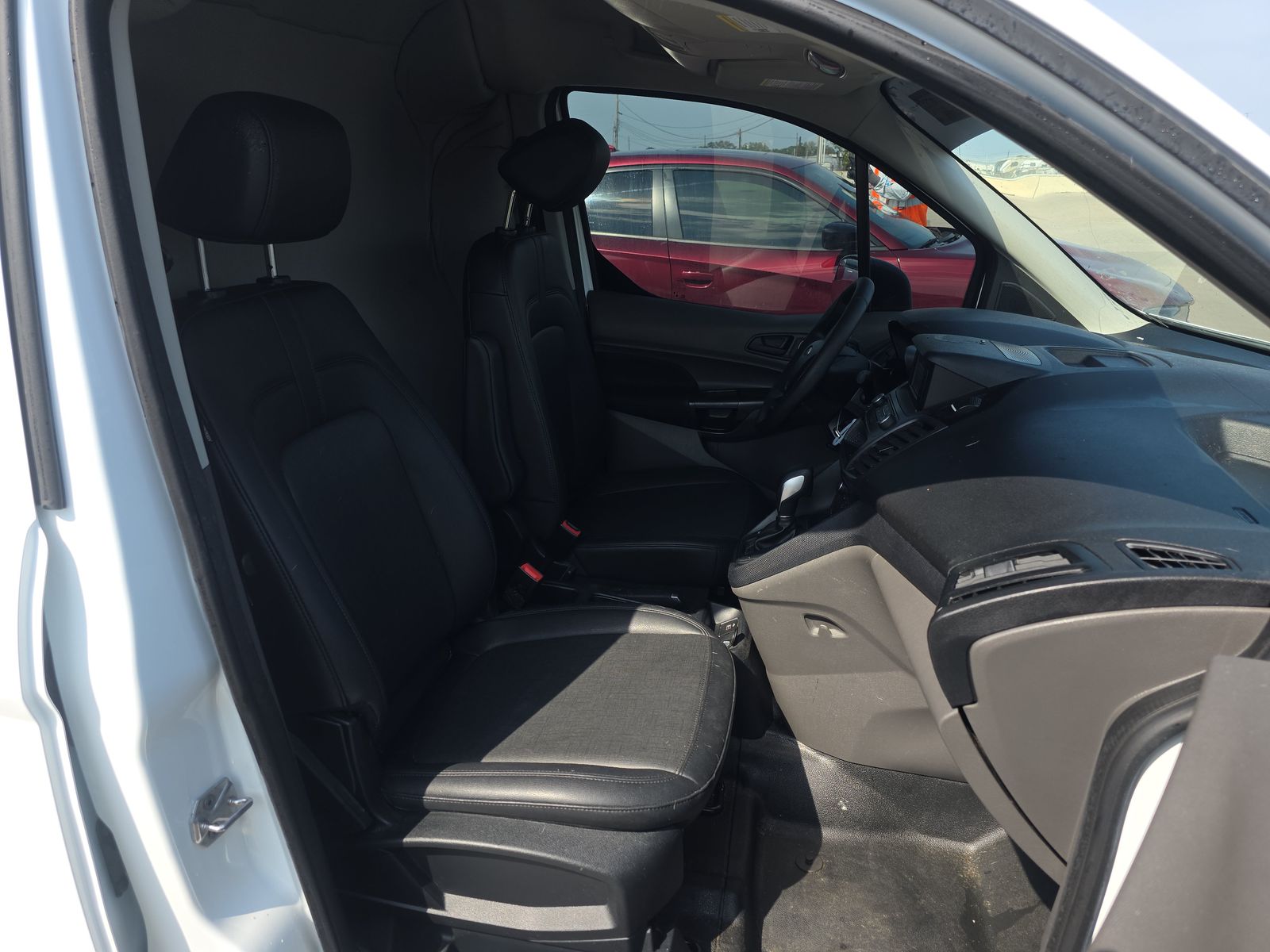 FORD TRANSIT CONNECT - 9