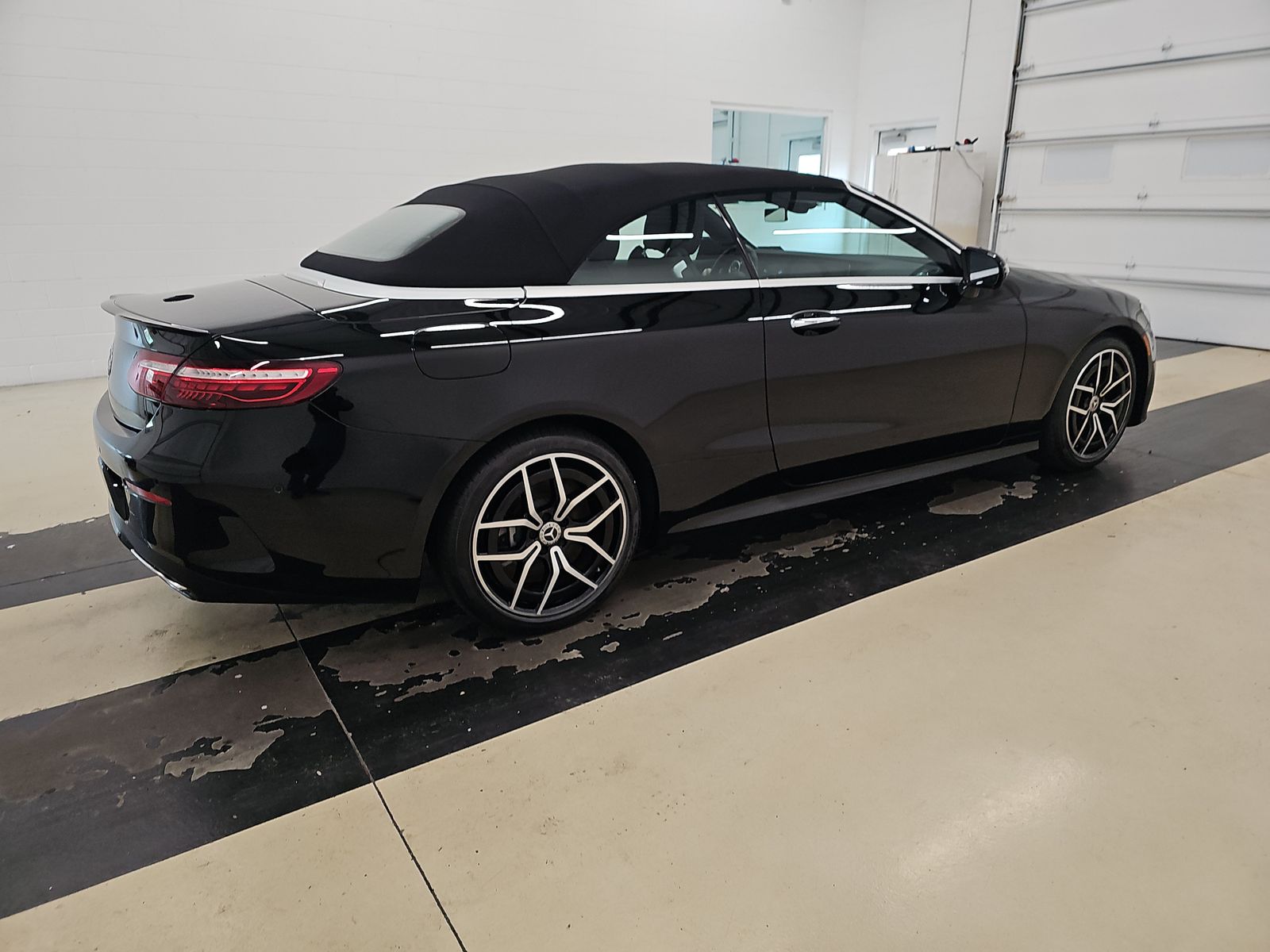 MERCEDES-BENZ E-CLASS - 5