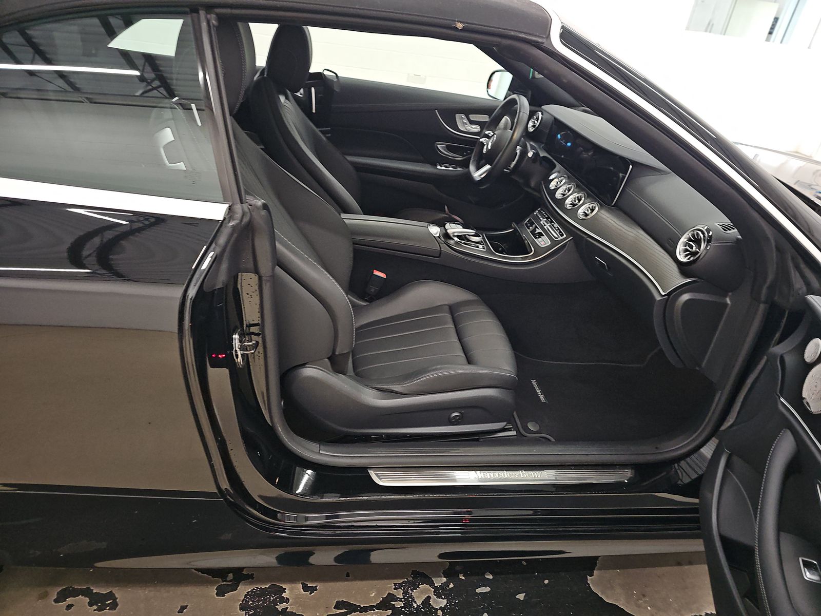 MERCEDES-BENZ E-CLASS - 9