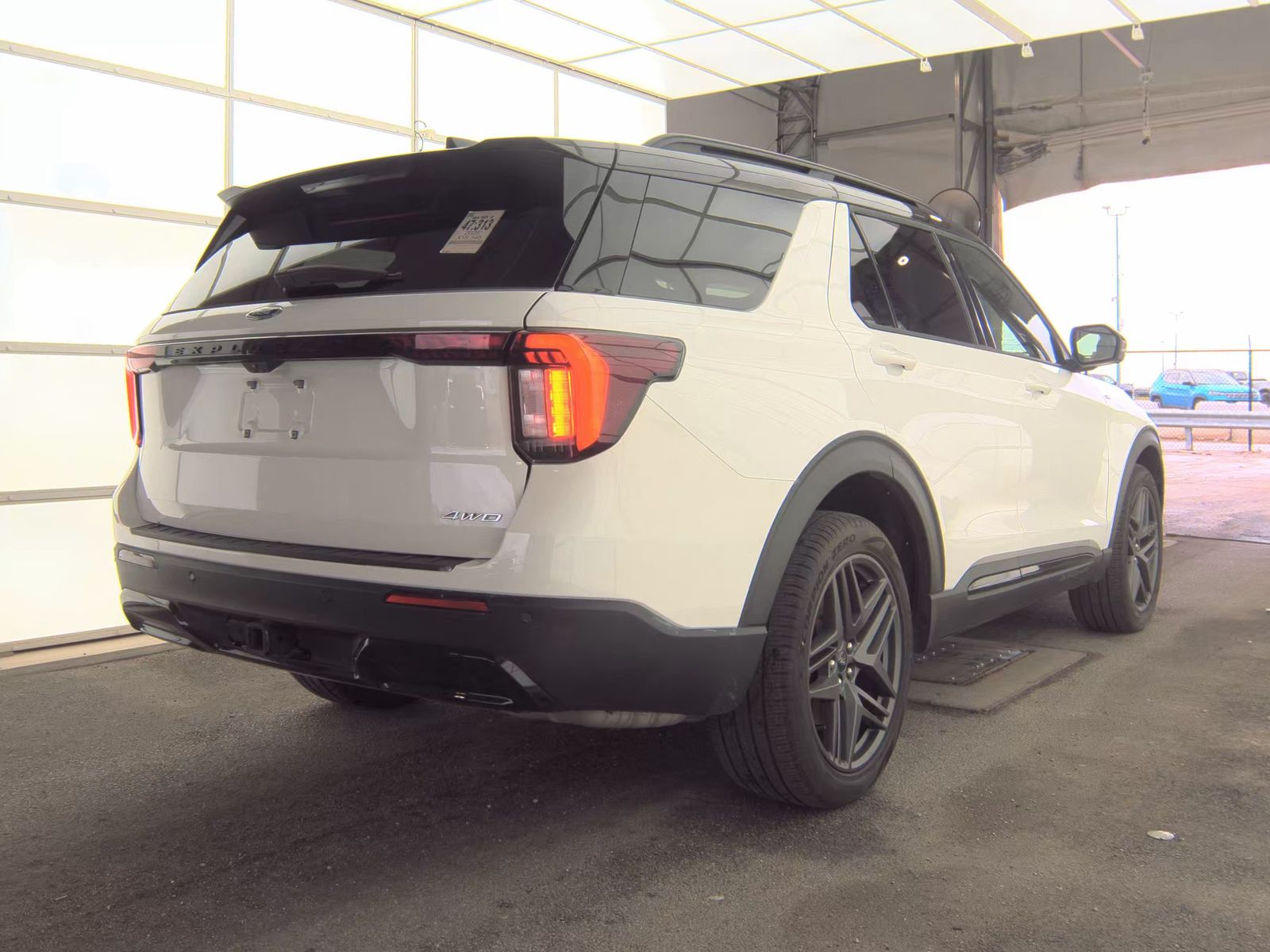FORD EXPLORER - 6