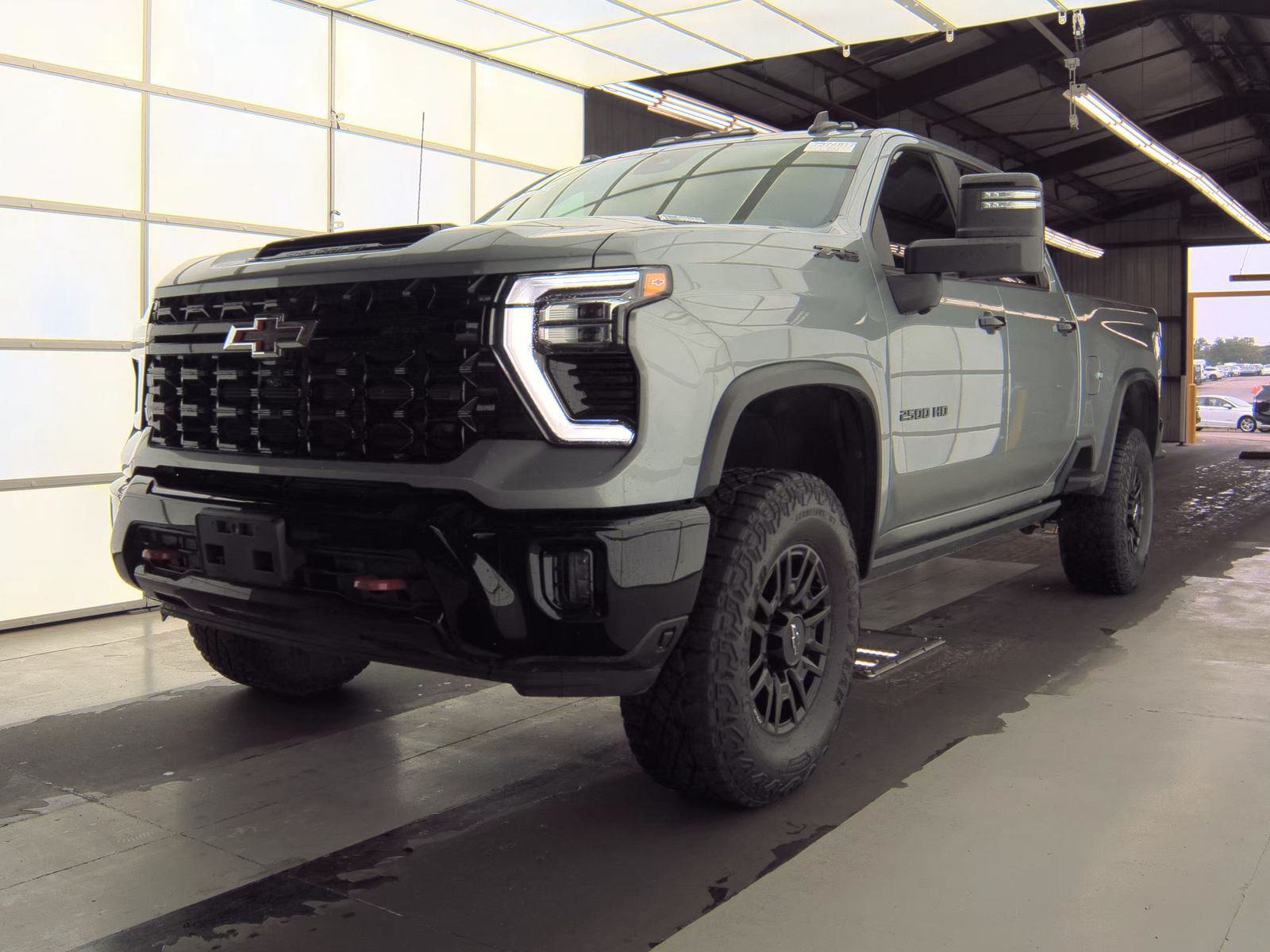 CHEVROLET SILVERADO - 1