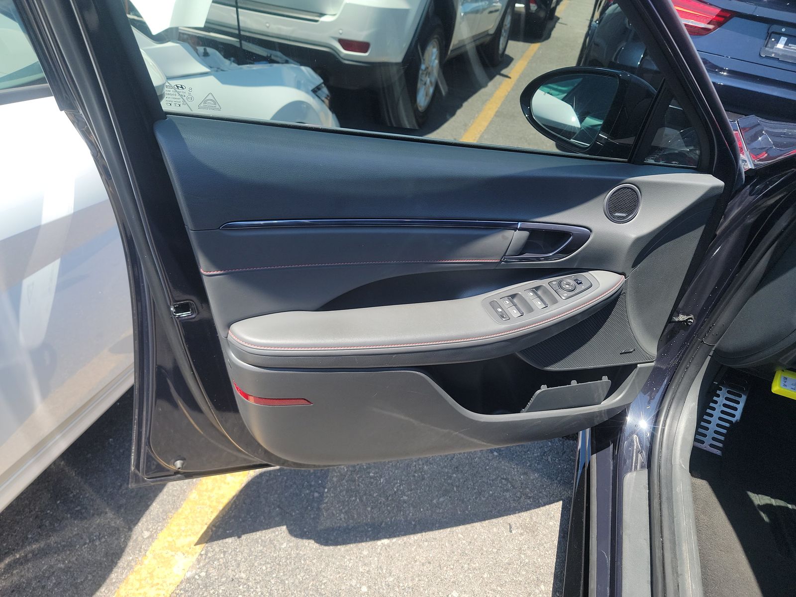 HYUNDAI ELANTRA - 10