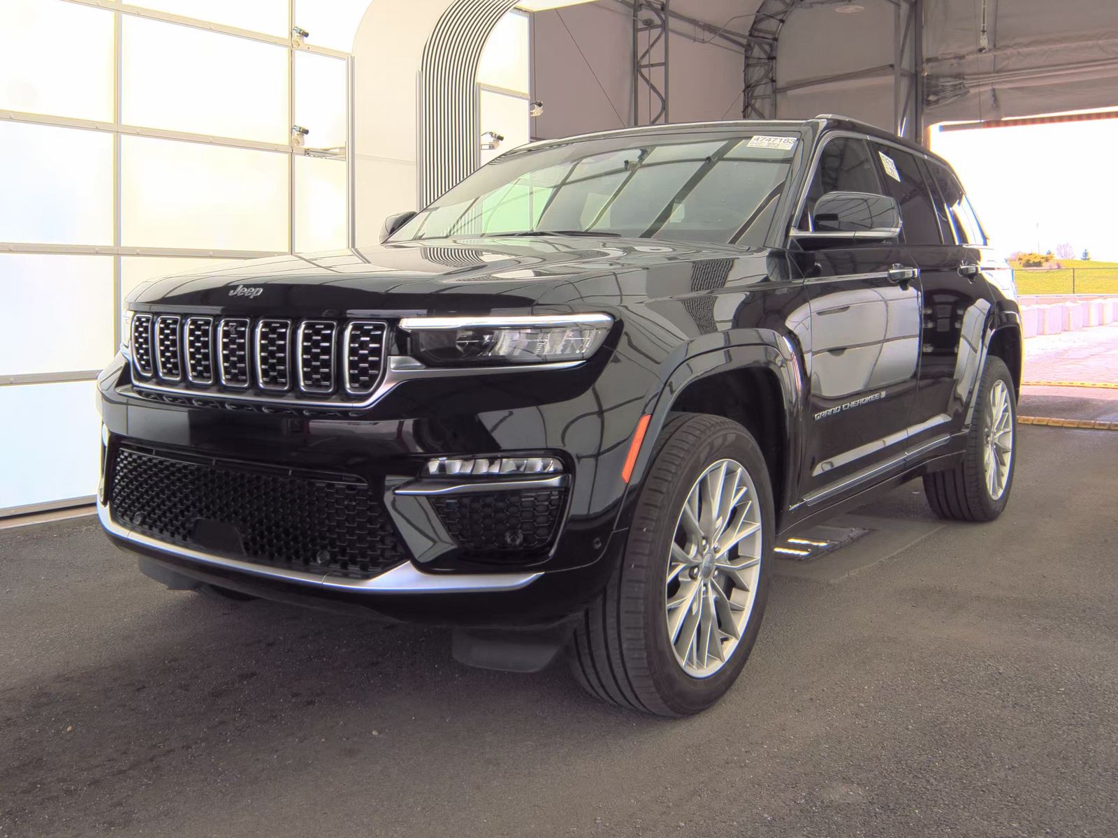 JEEP GRAND CHEROKEE - 1