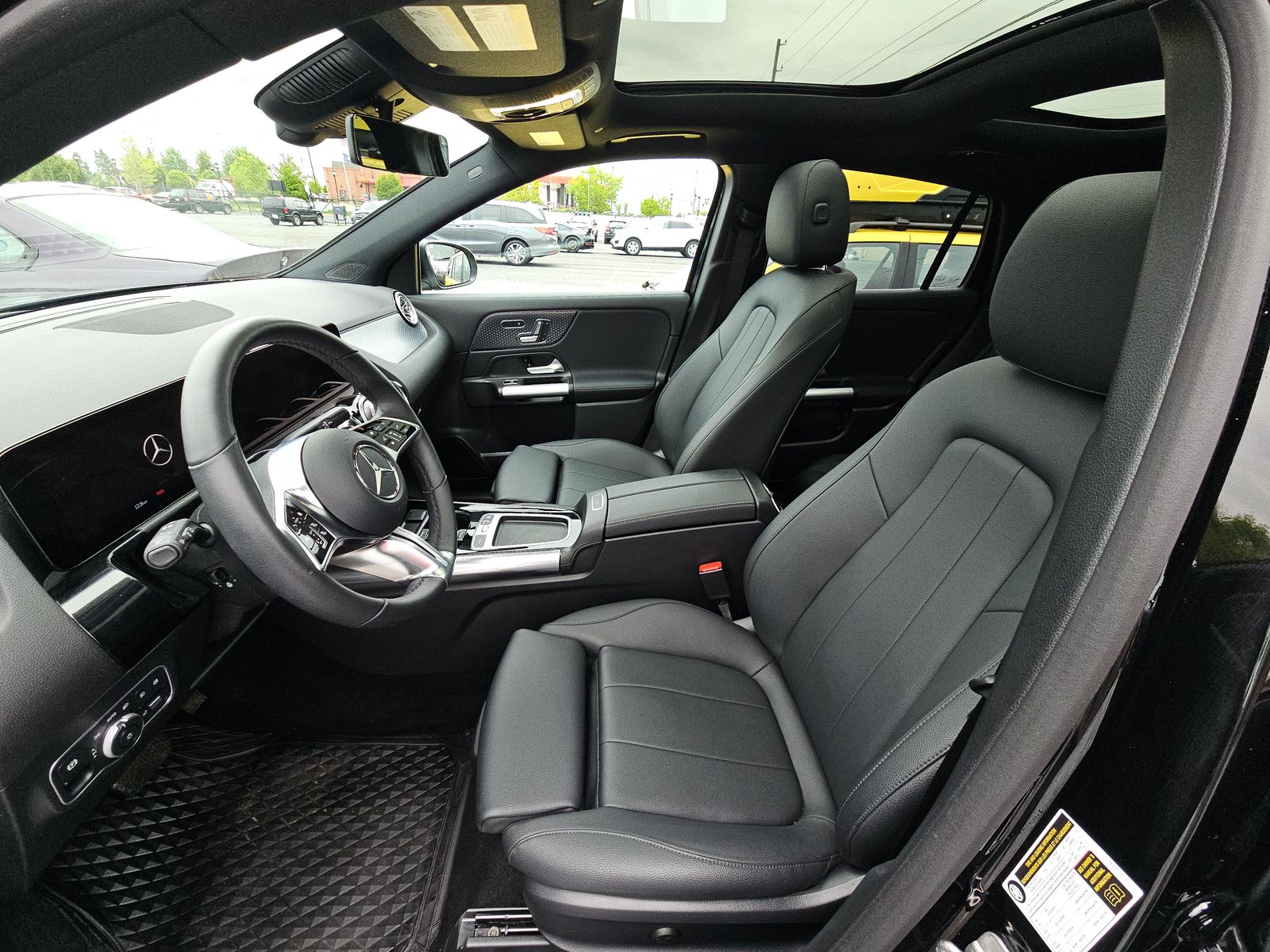 MERCEDES-BENZ GLA-CLASS - 8