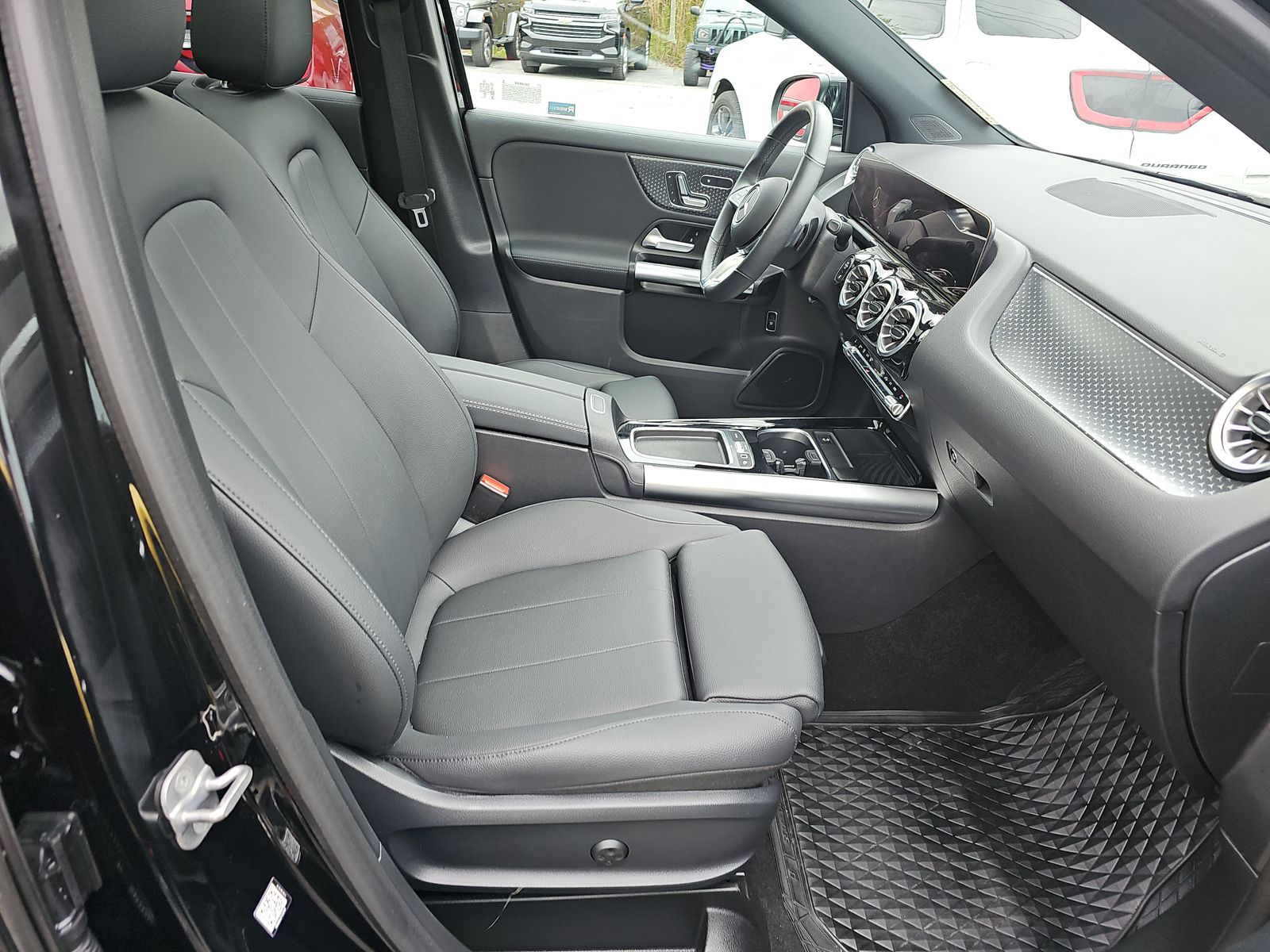 MERCEDES-BENZ GLA-CLASS - 9