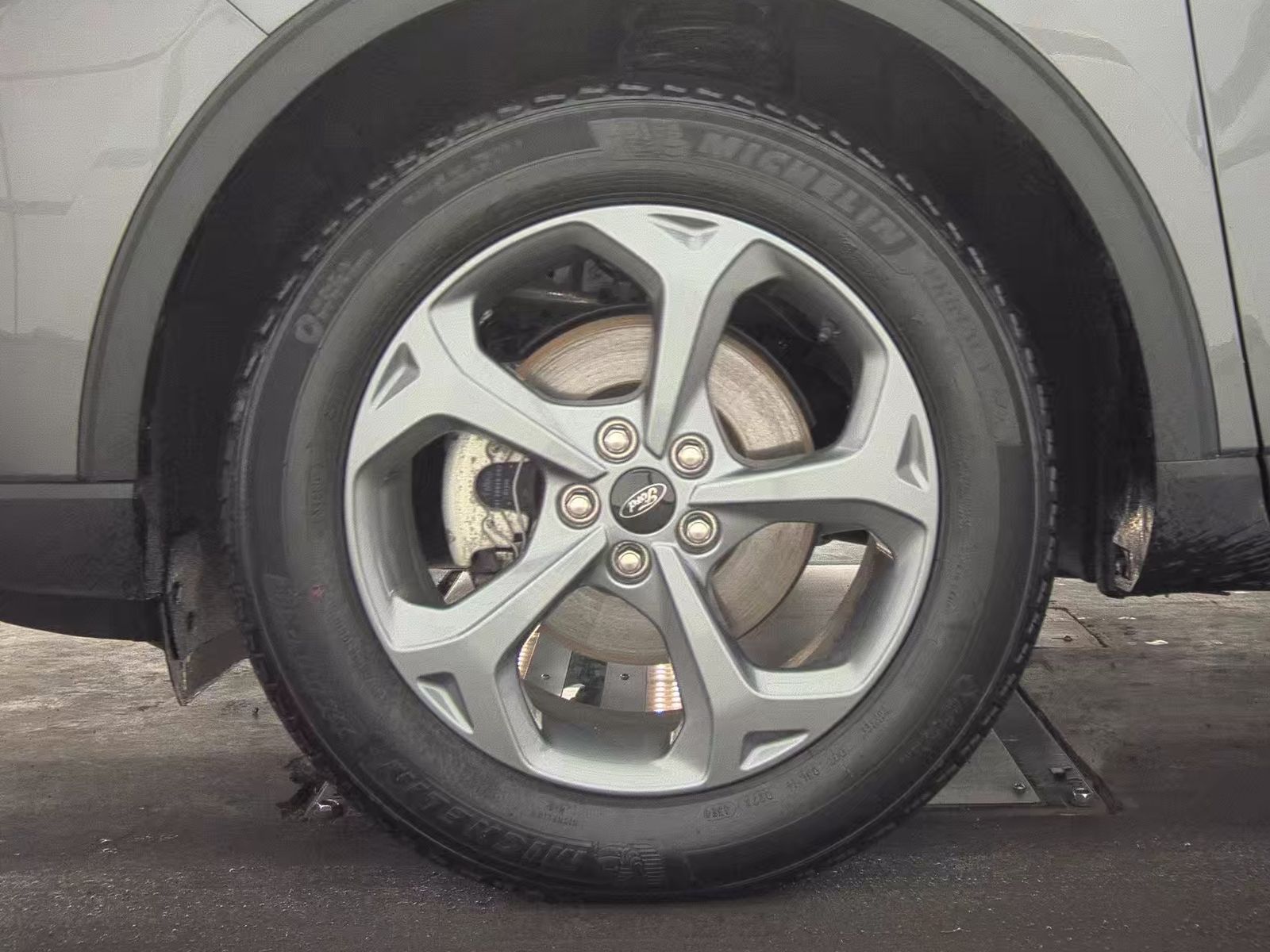 FORD ESCAPE - 10