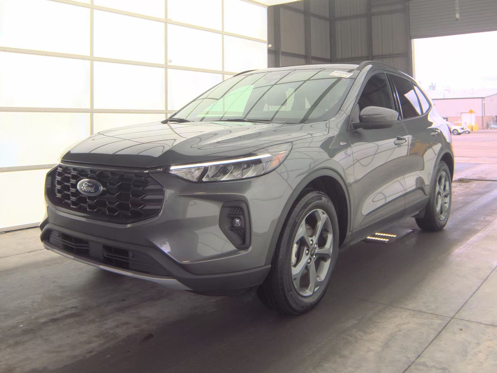 FORD ESCAPE - 1