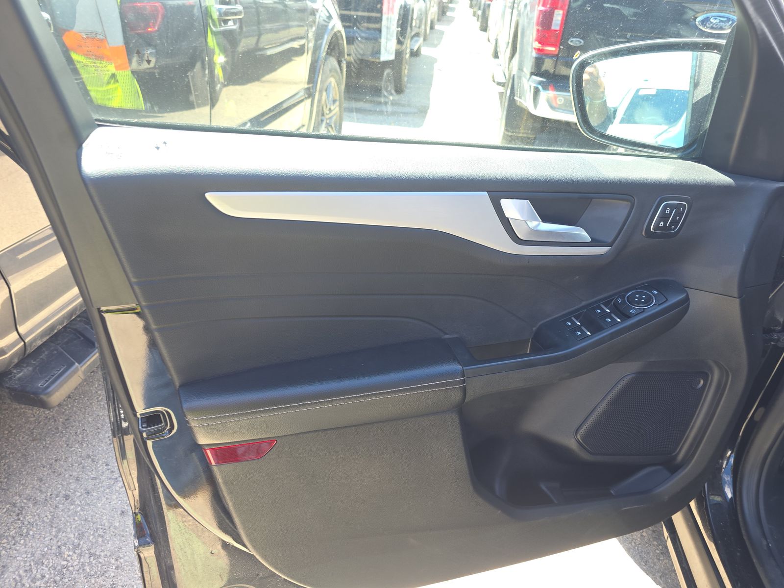 FORD ESCAPE - 10