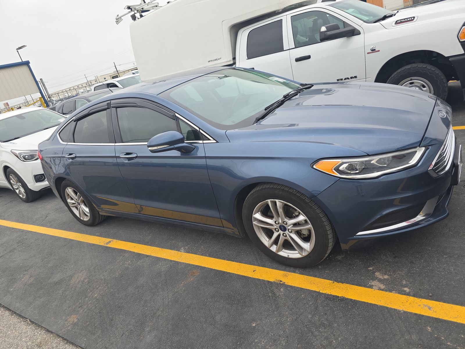 FORD FUSION - 4
