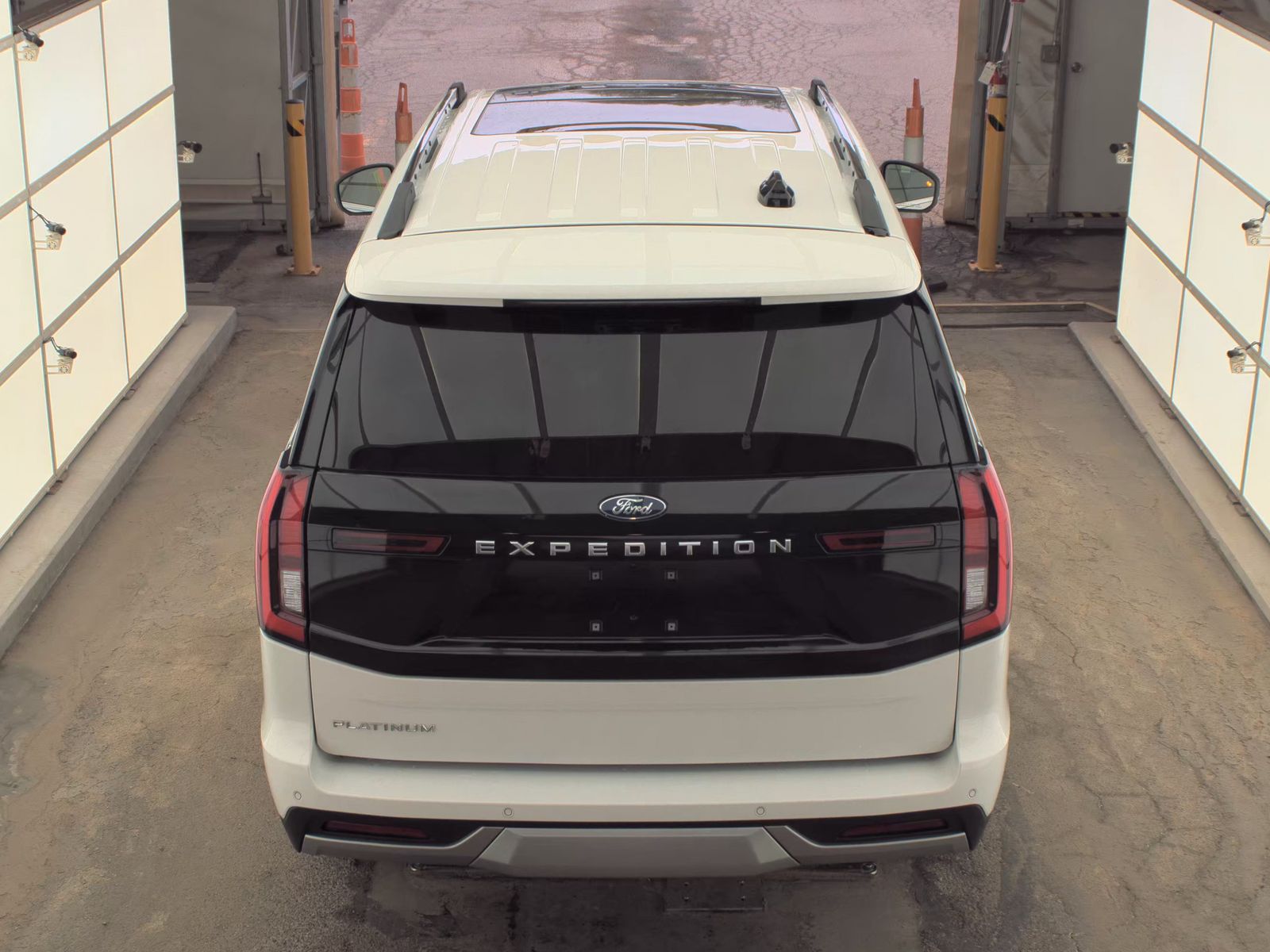 FORD EXPEDITION - 7
