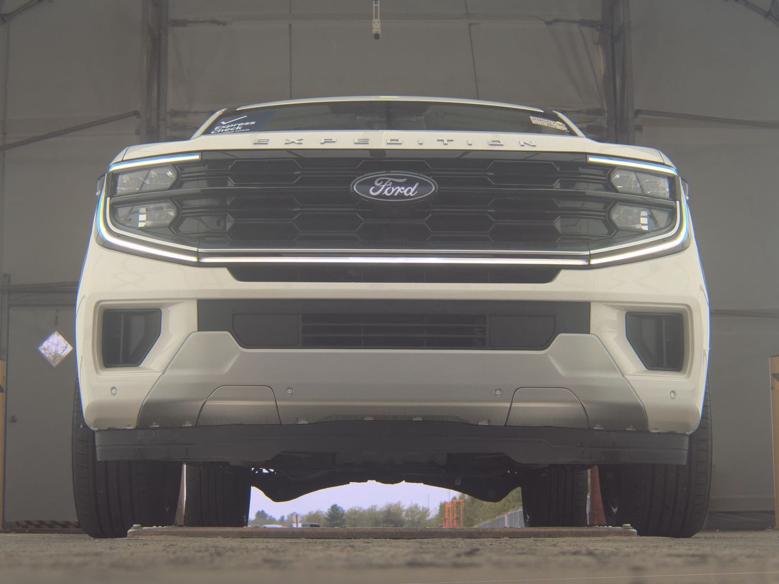 FORD EXPEDITION - 4