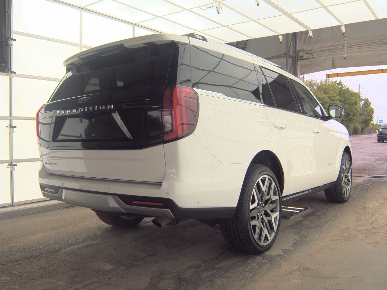 FORD EXPEDITION - 6