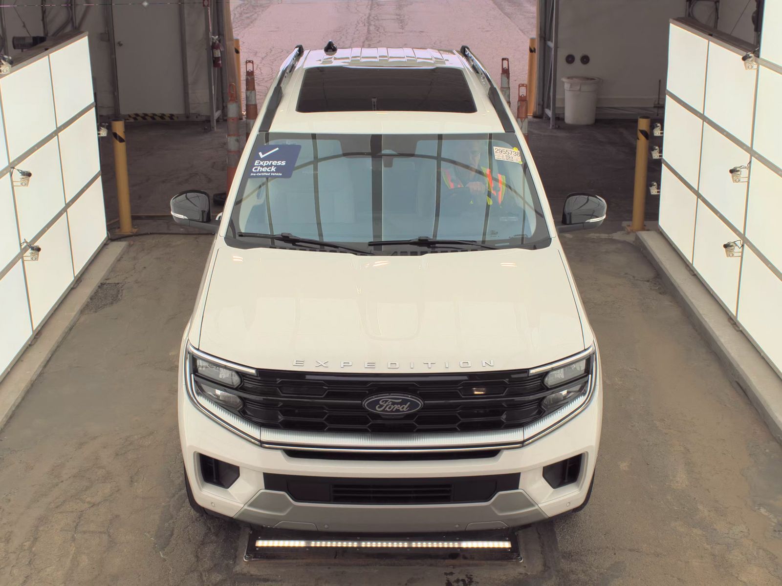 FORD EXPEDITION - 3