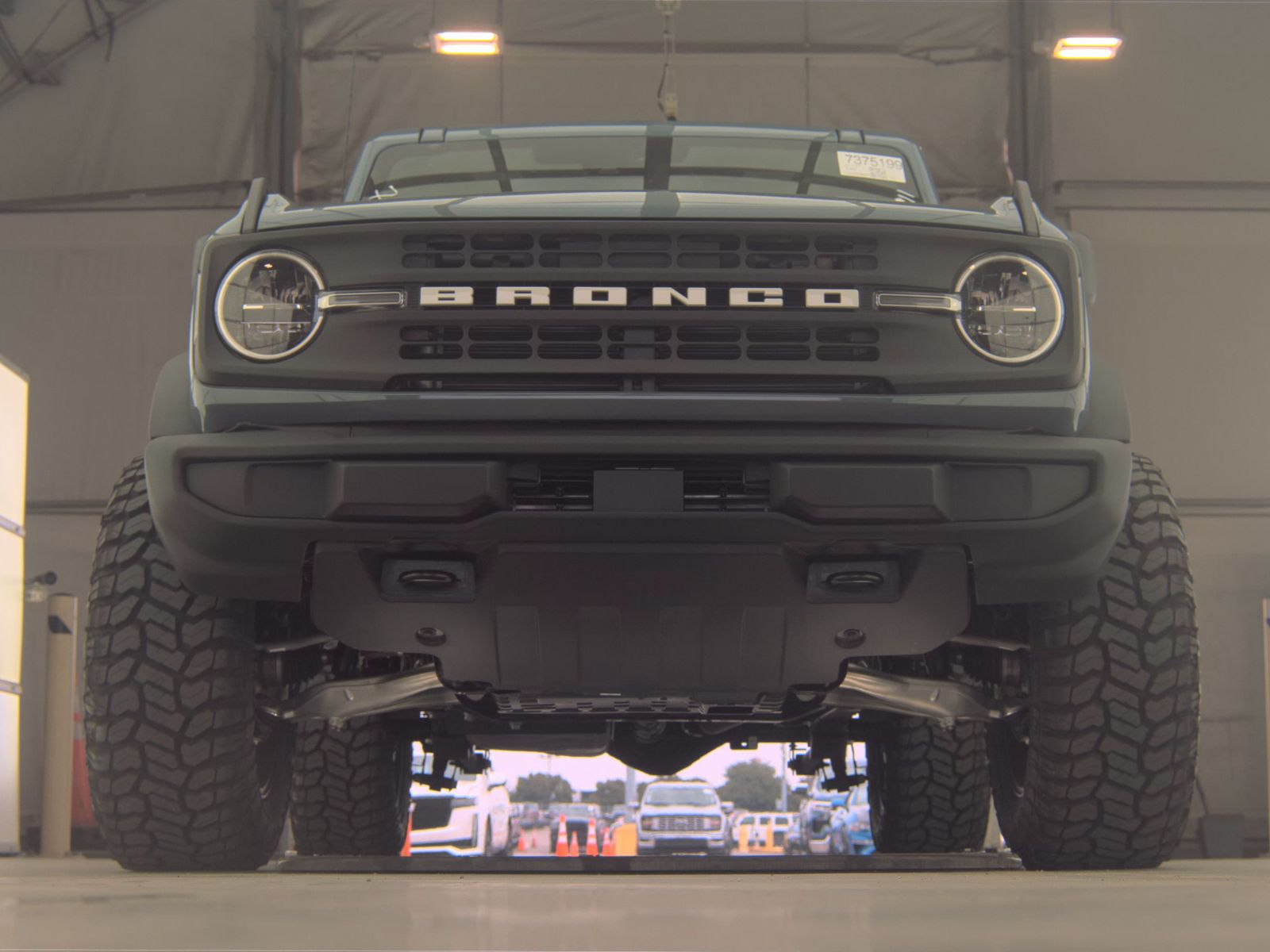 FORD BRONCO - 4