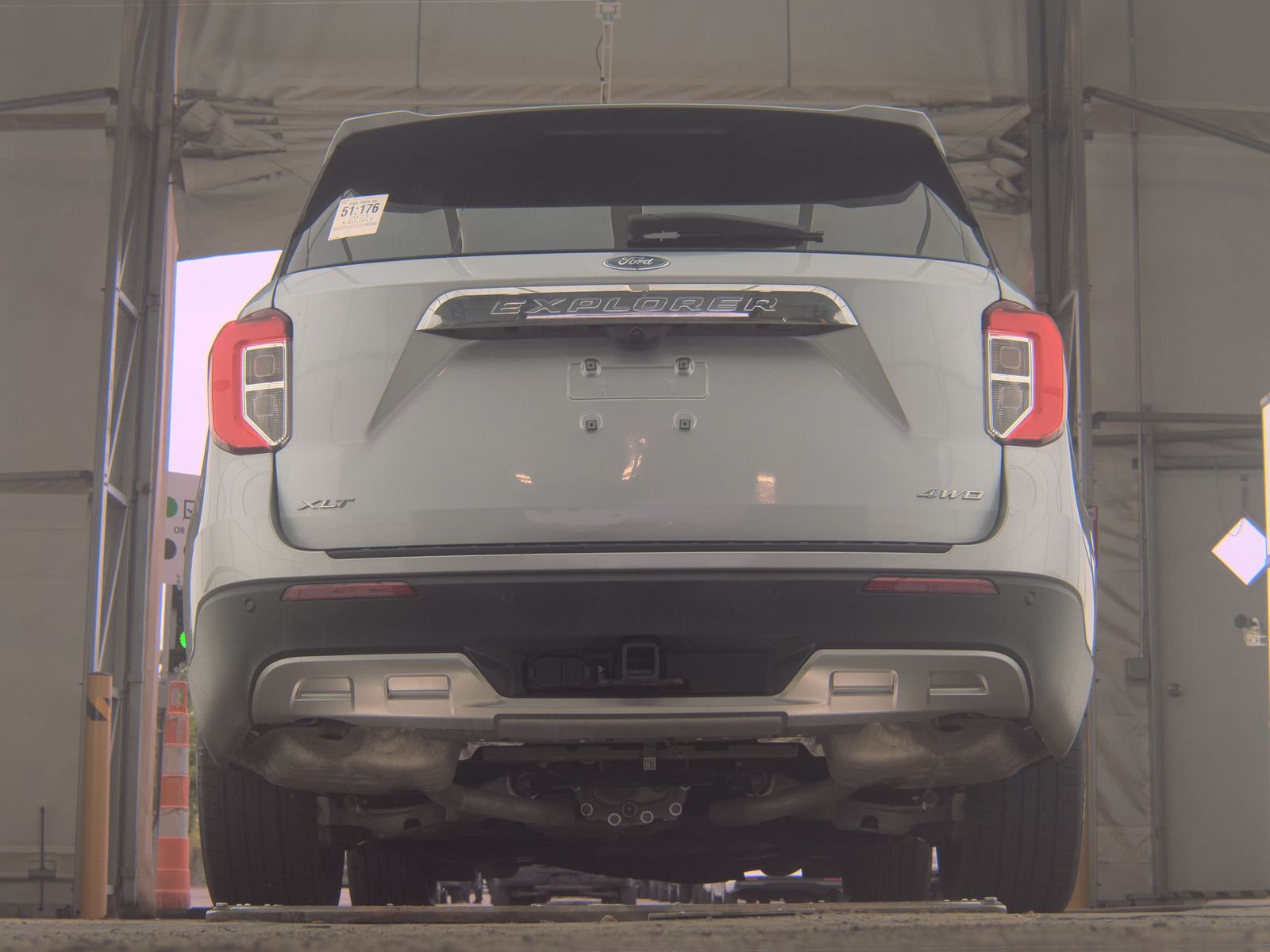 FORD EXPLORER - 8