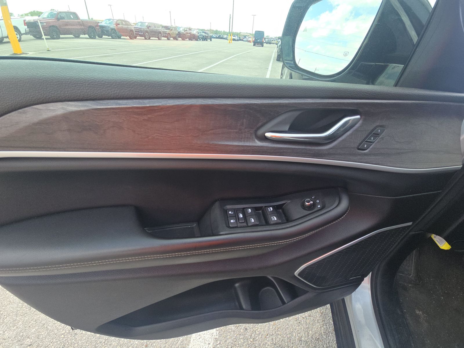 JEEP GRAND CHEROKEE - 10